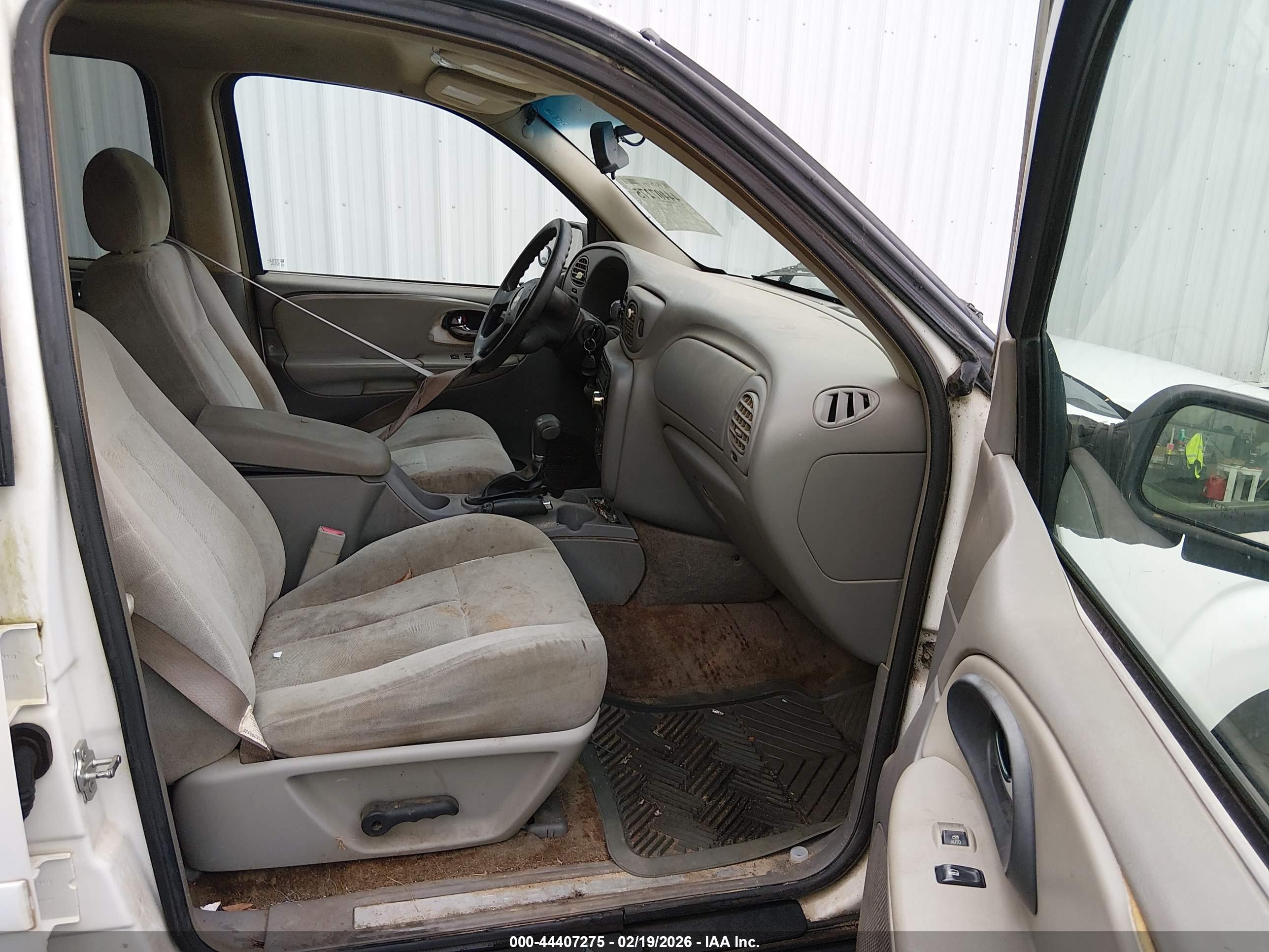 CHEVROLET TRAILBLAZER image 5