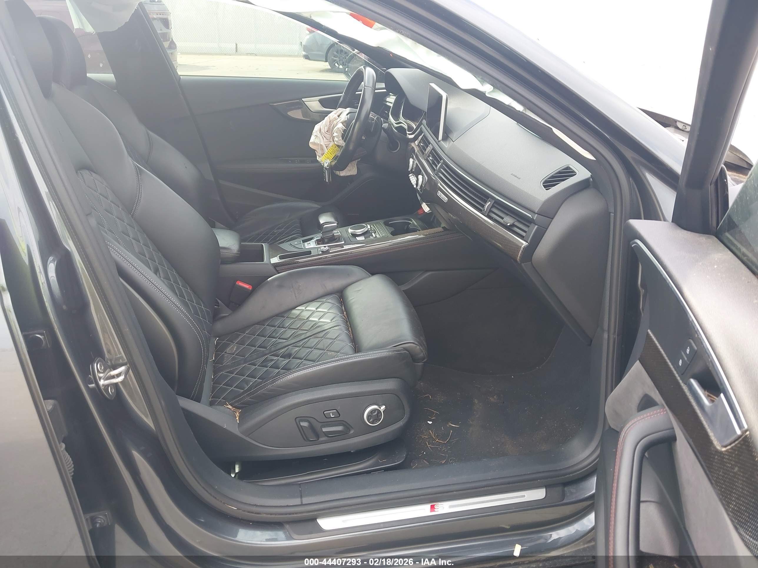 AUDI S4 image 5