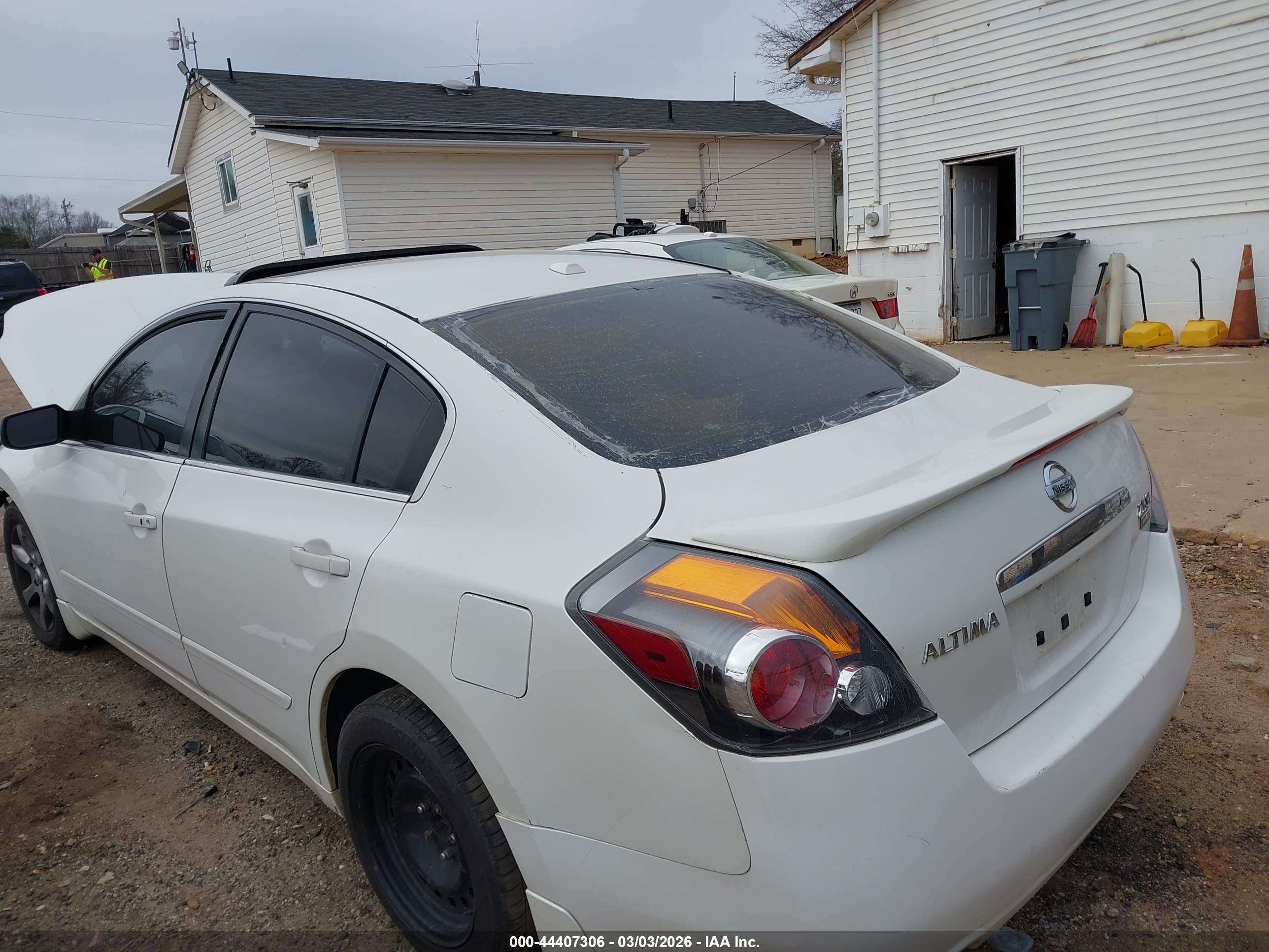 NISSAN ALTIMA image 3