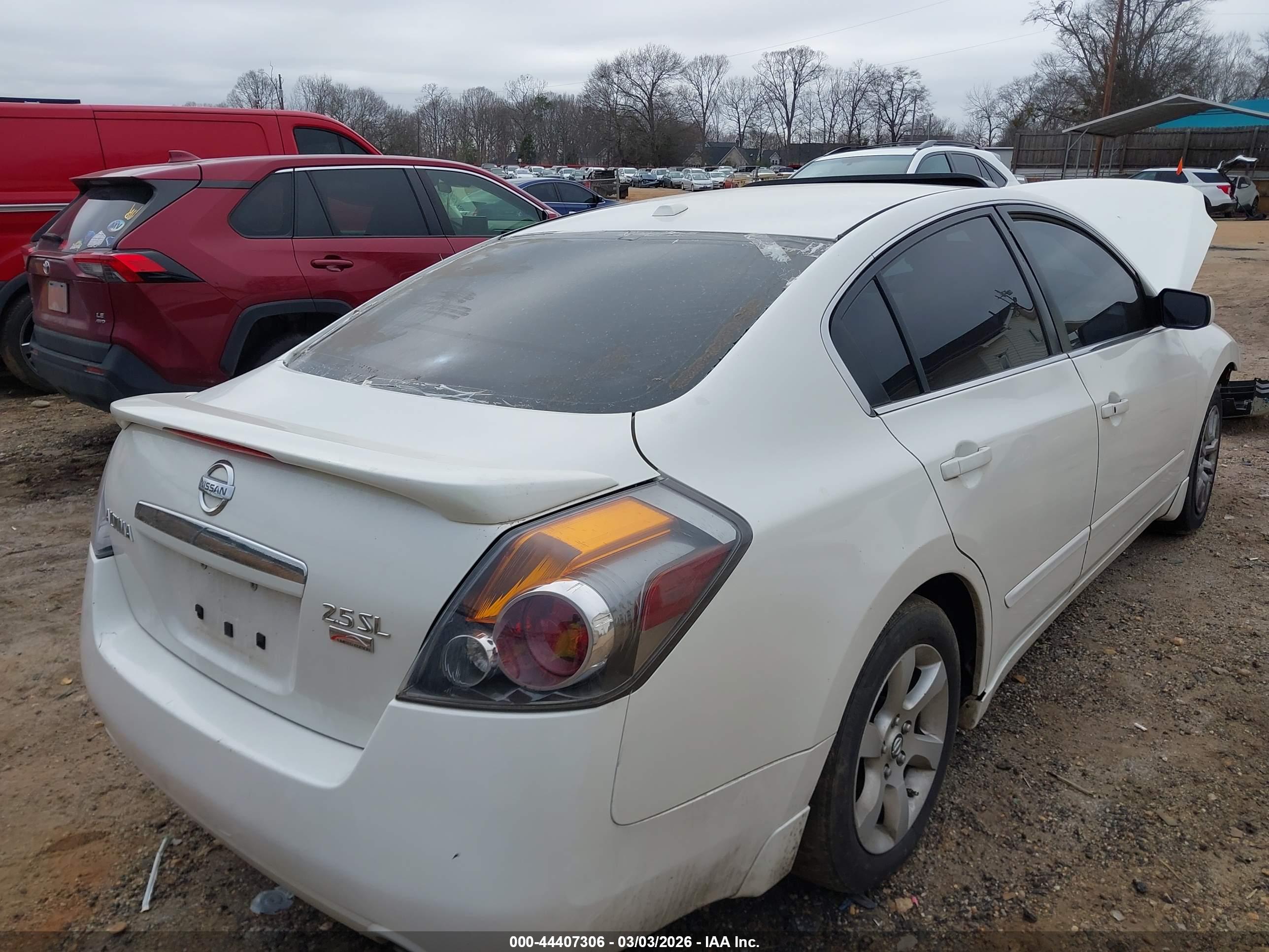 NISSAN ALTIMA image 4
