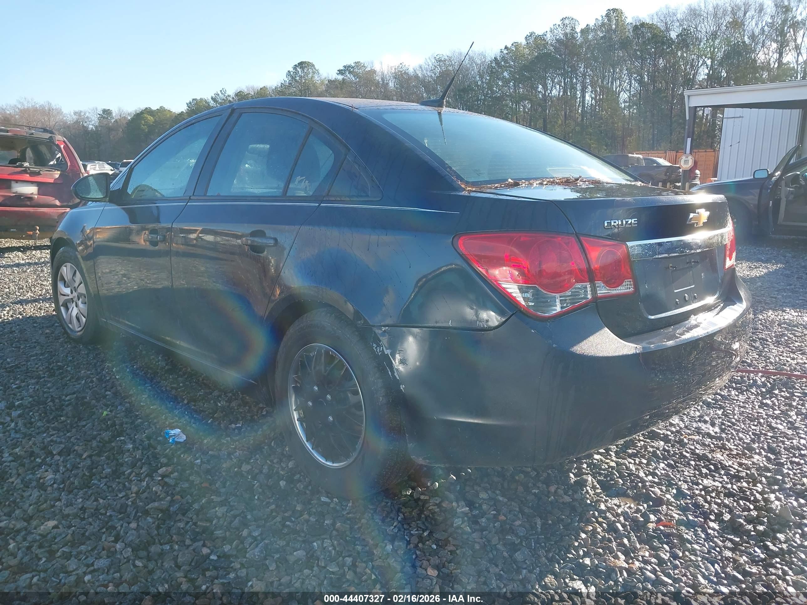 CHEVROLET CRUZE image 3