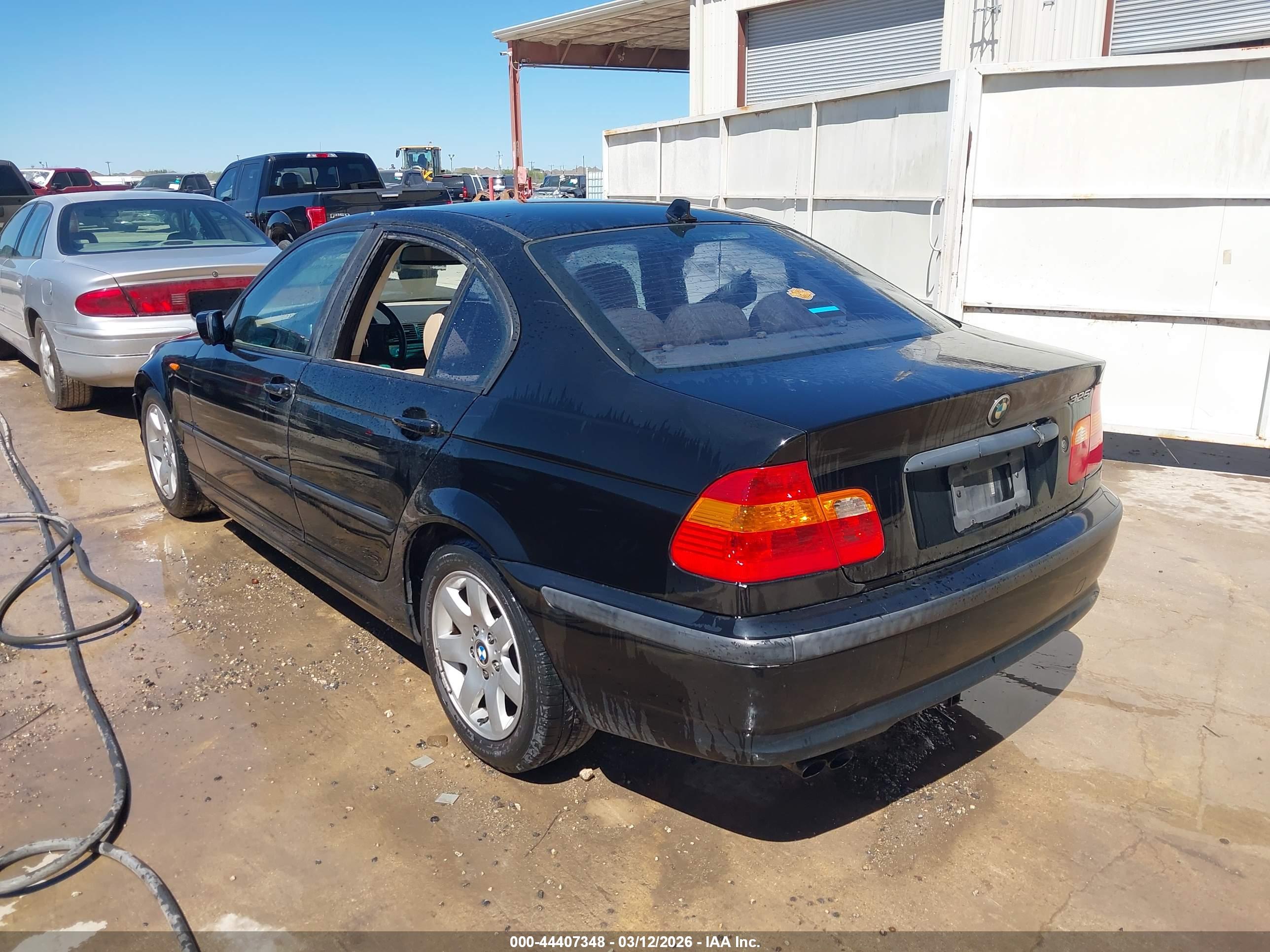 BMW 325I image 6
