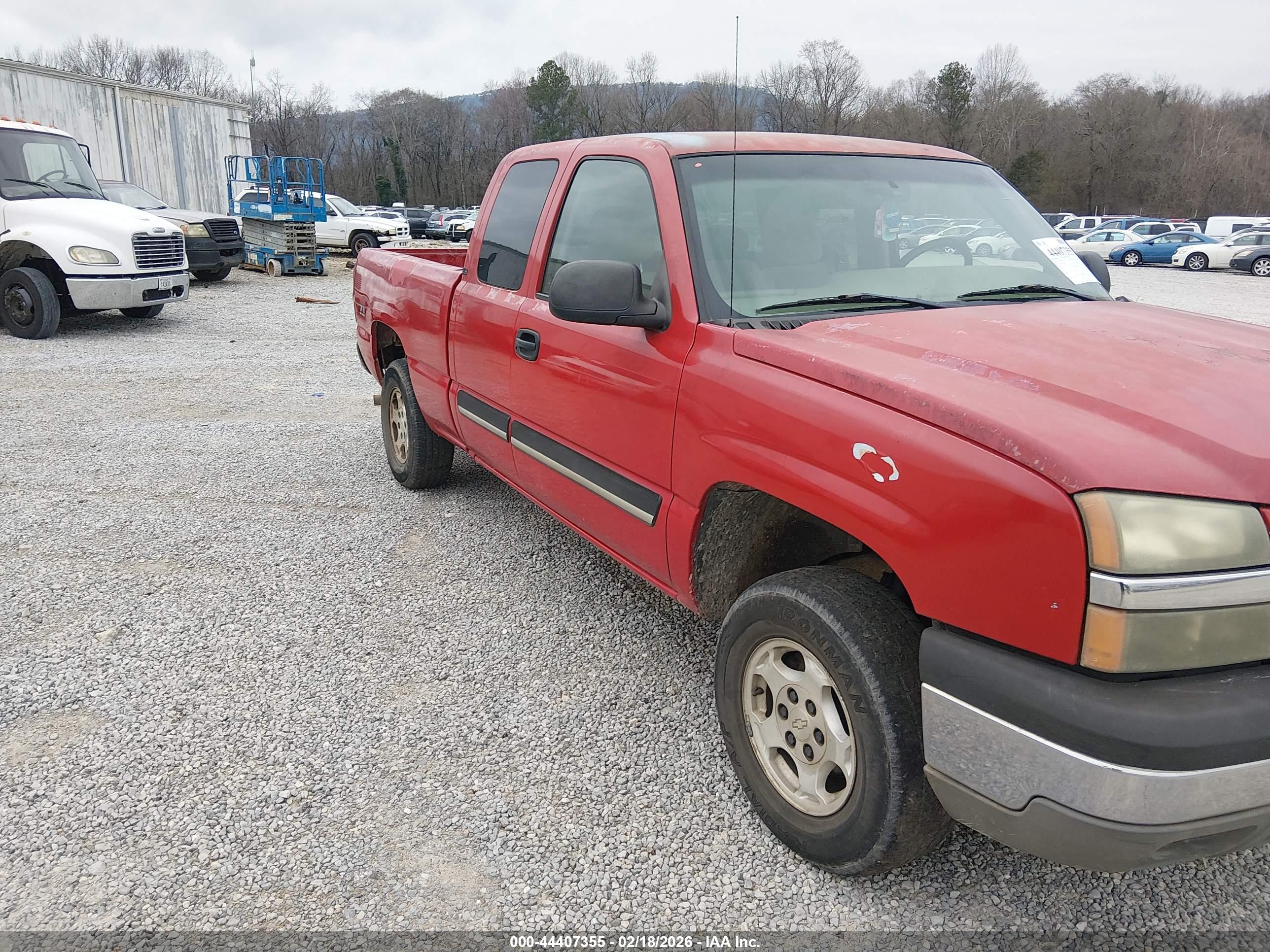 CHEVROLET SILVERADO image 4