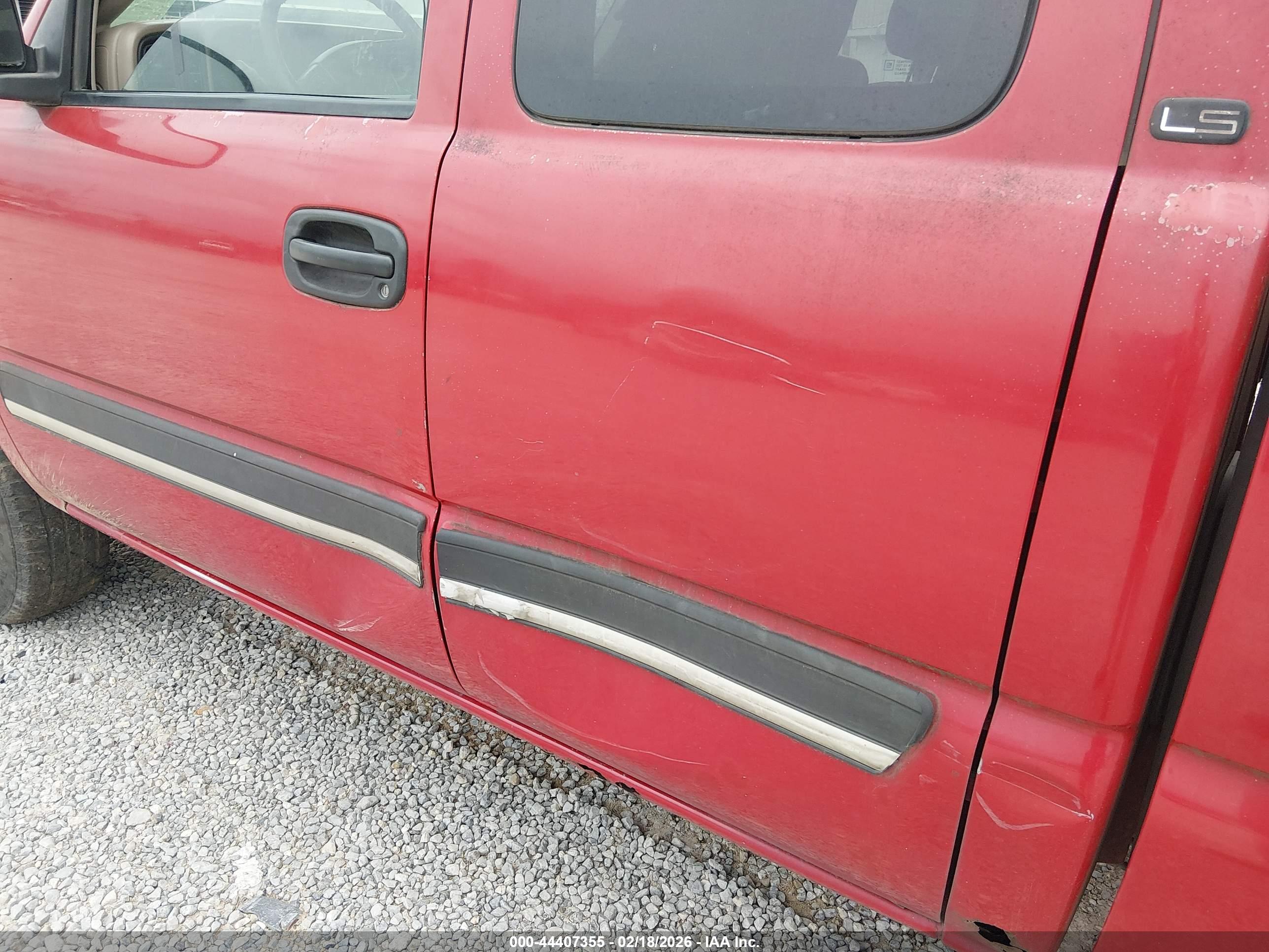 CHEVROLET SILVERADO image 6