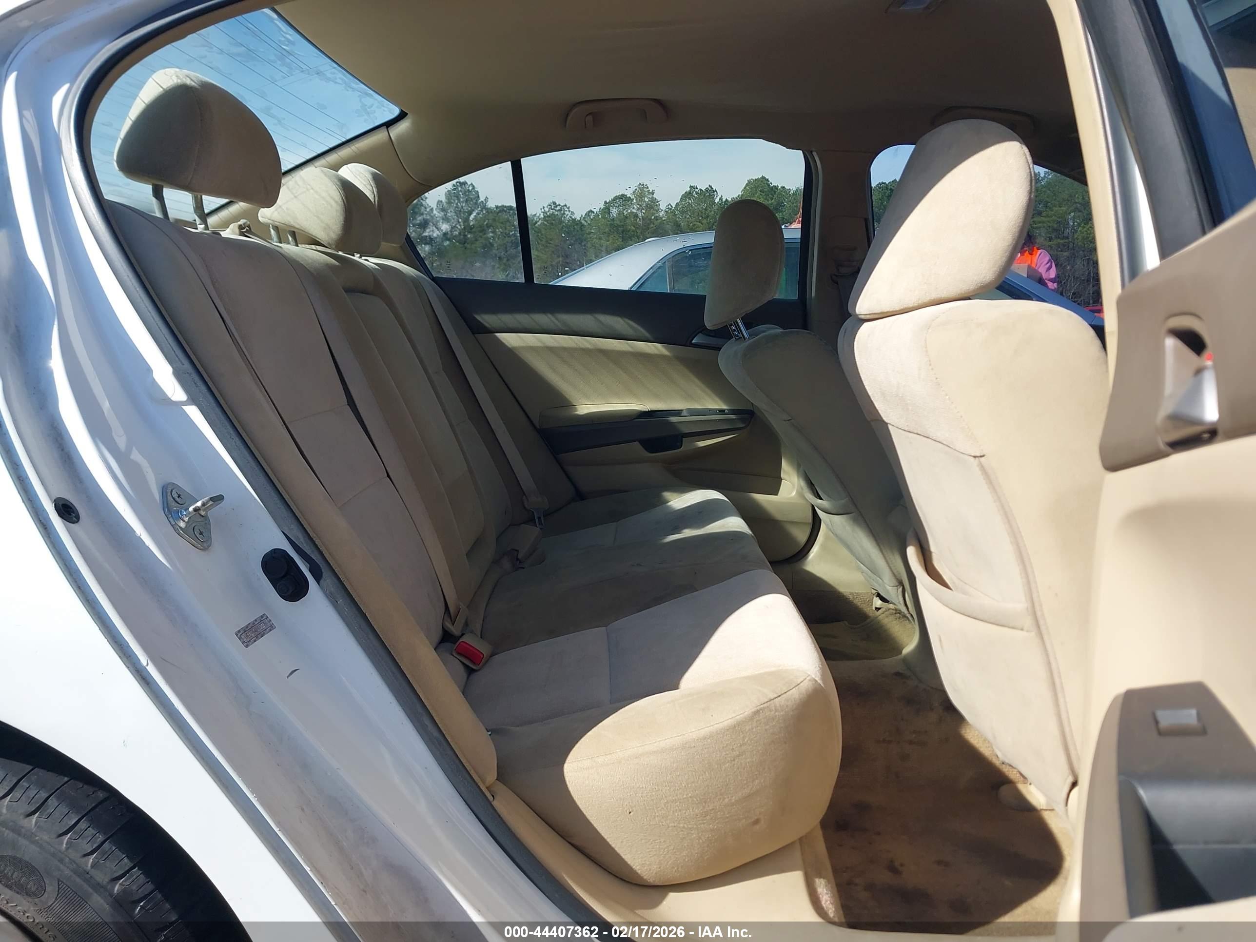 HONDA ACCORD image 8