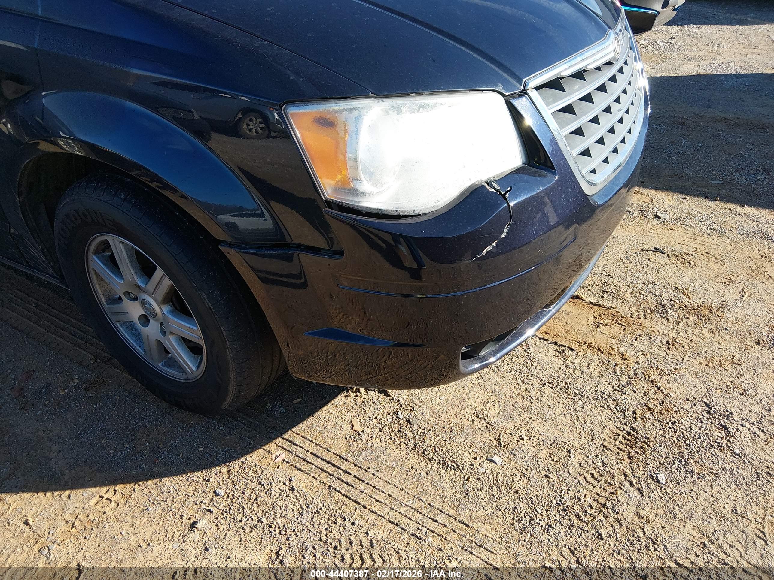 CHRYSLER TOWN image 6