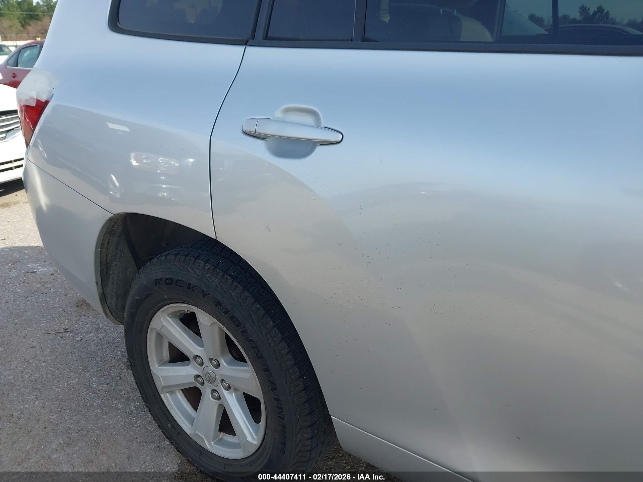 TOYOTA HIGHLANDER image 6