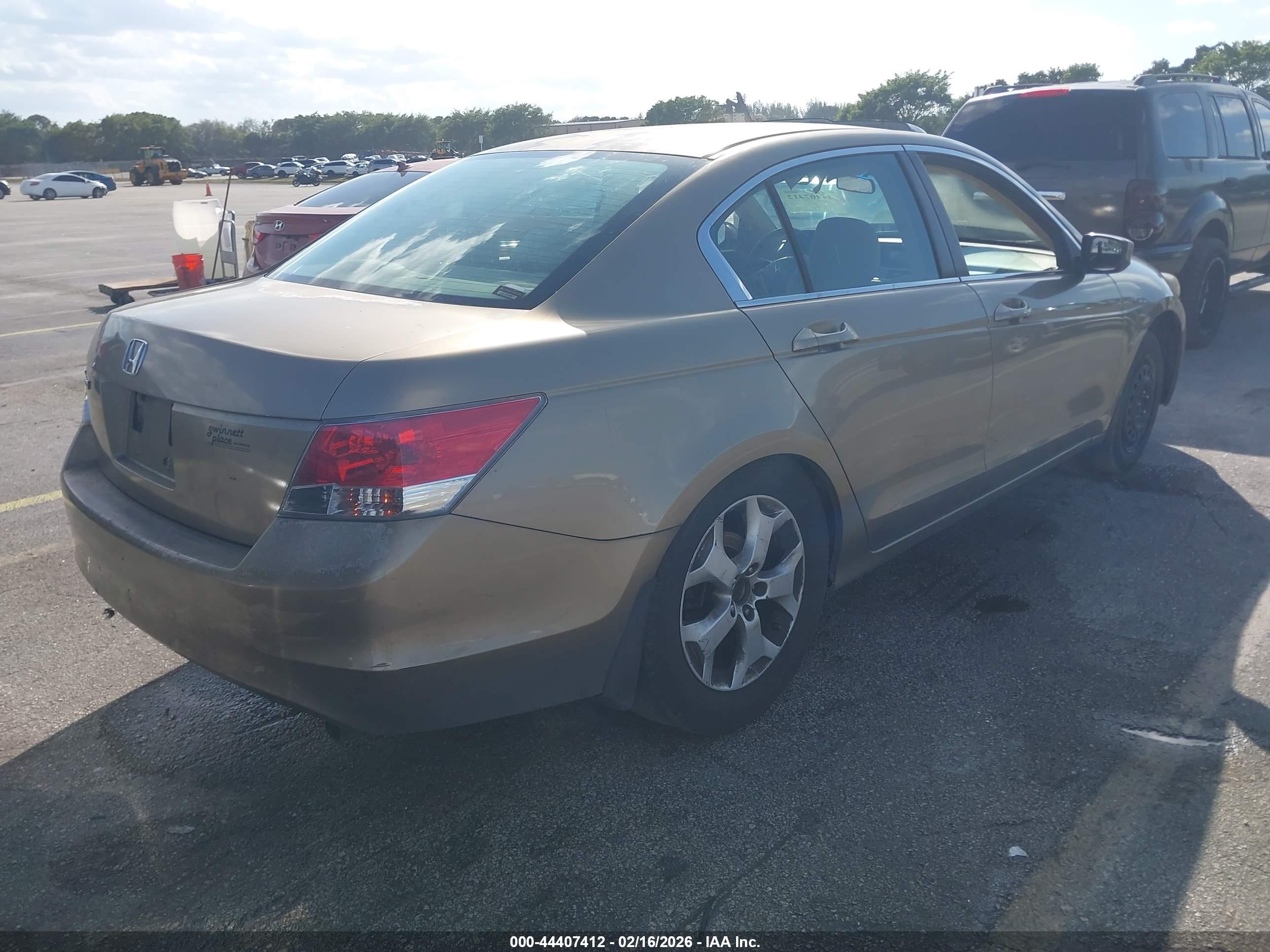 HONDA ACCORD image 4