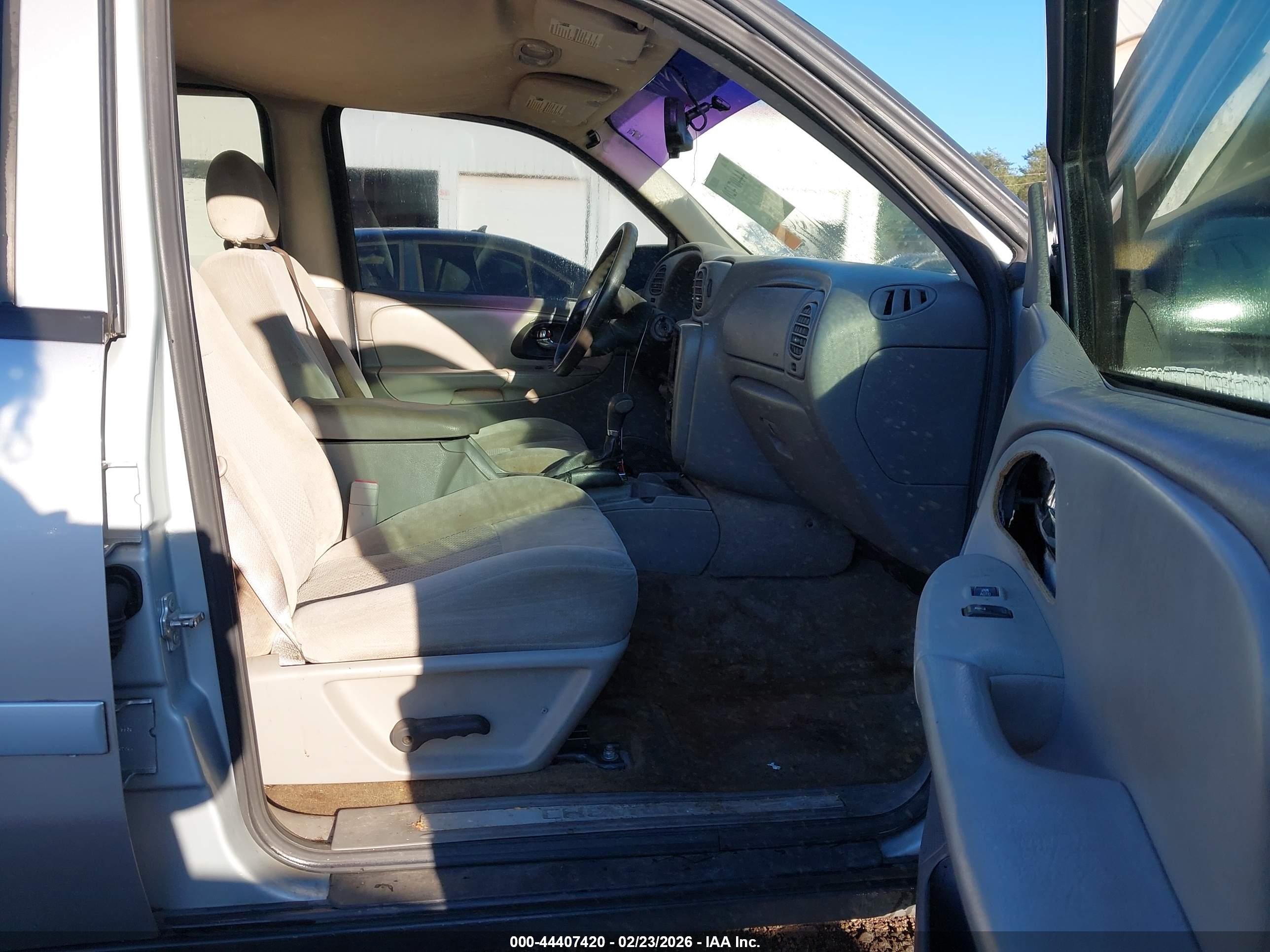 CHEVROLET TRAILBLAZER image 5