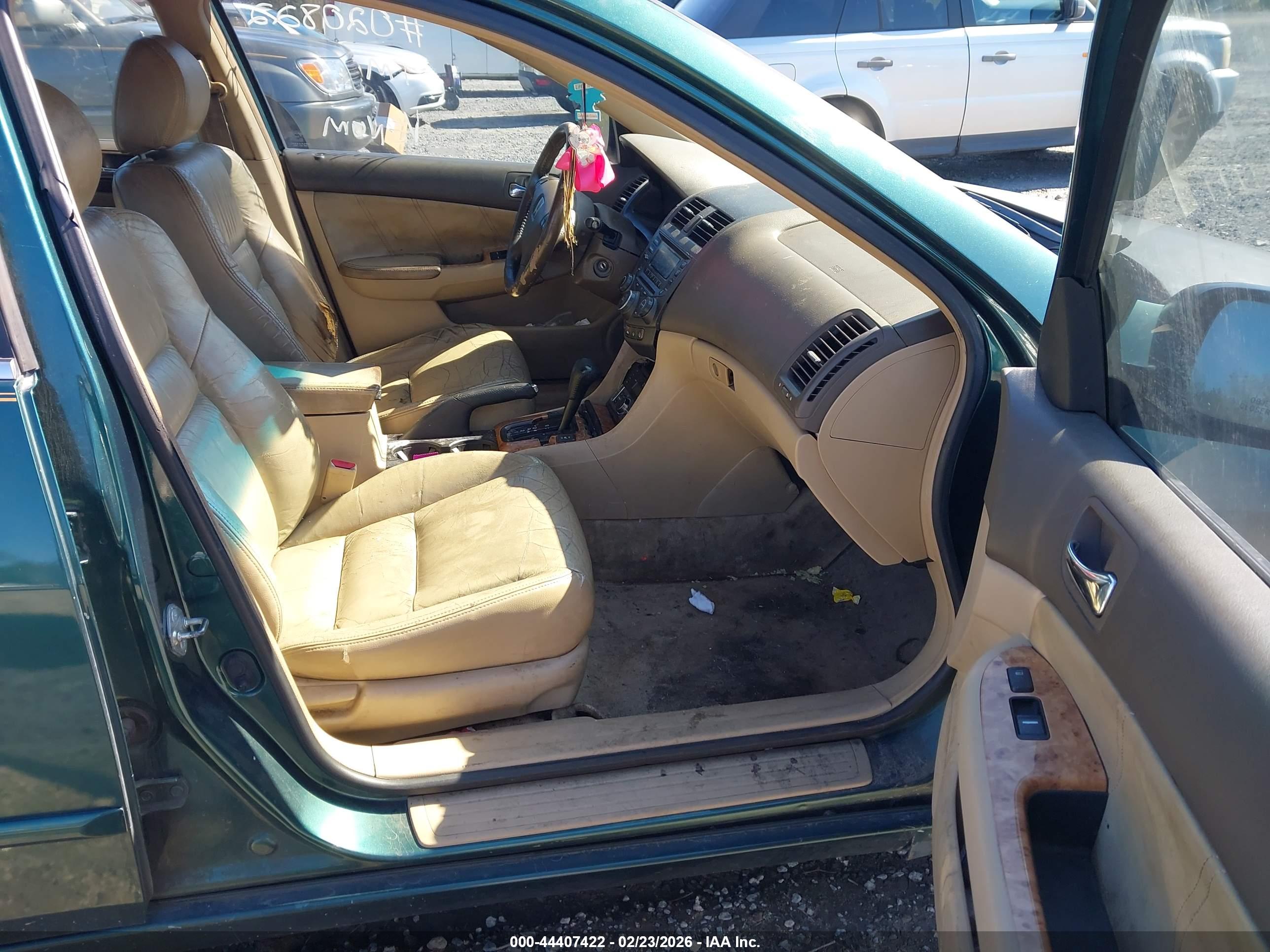 HONDA ACCORD image 5