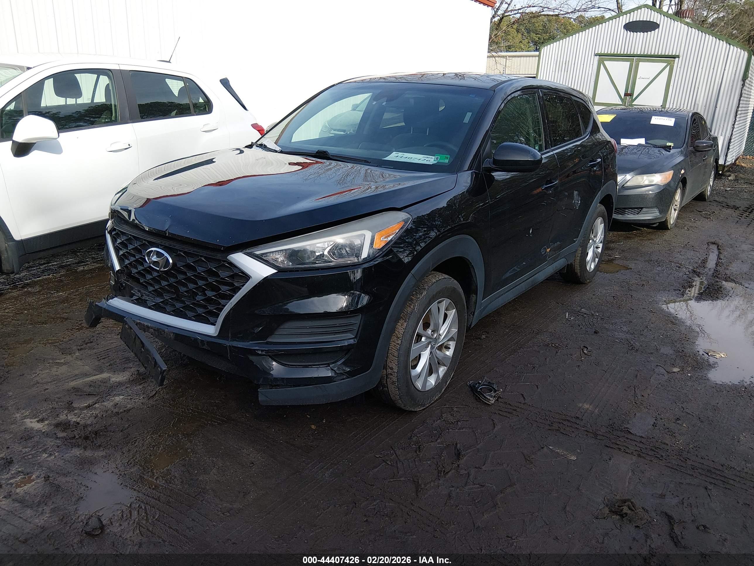 HYUNDAI TUCSON image 2
