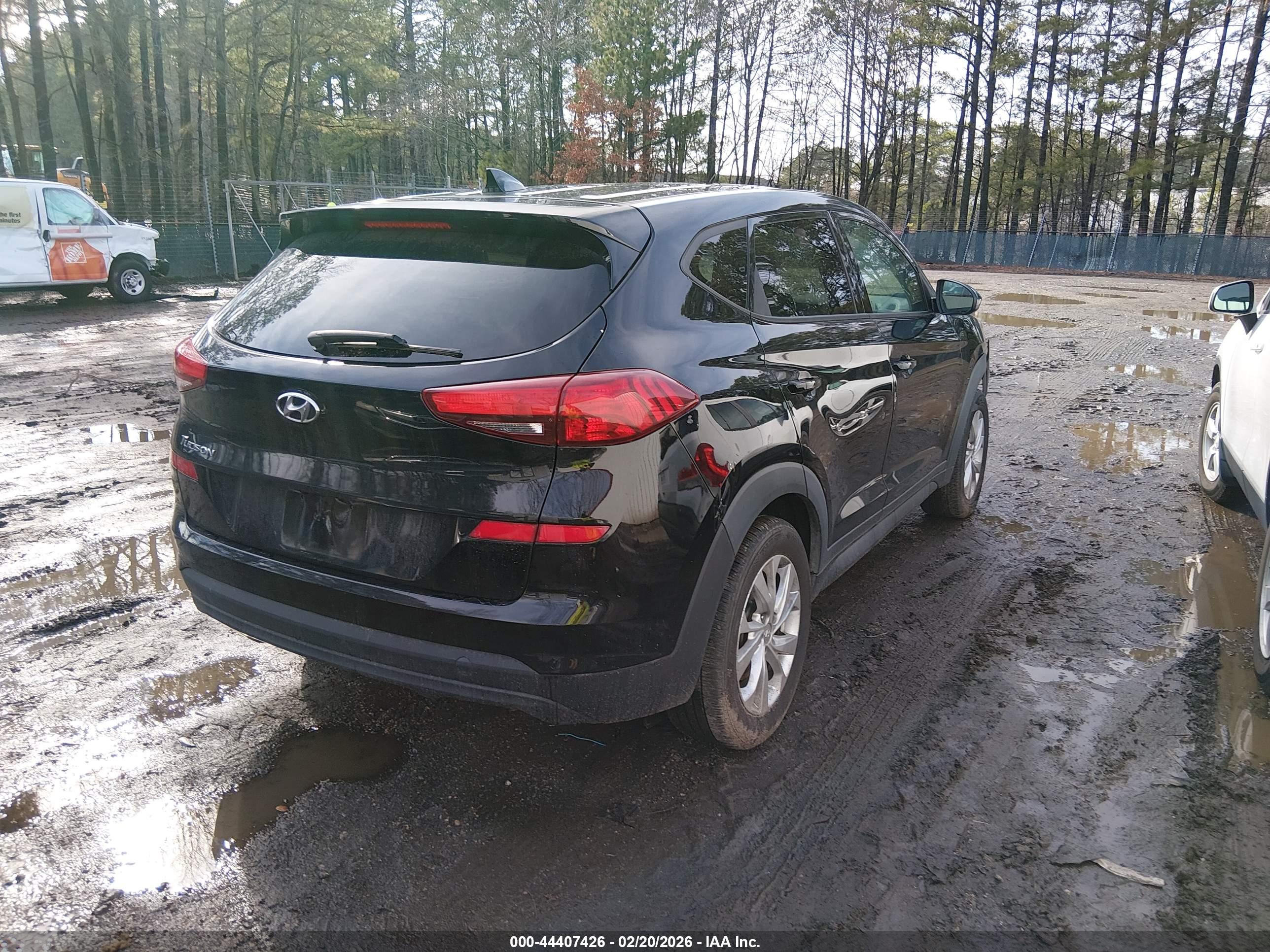HYUNDAI TUCSON image 4