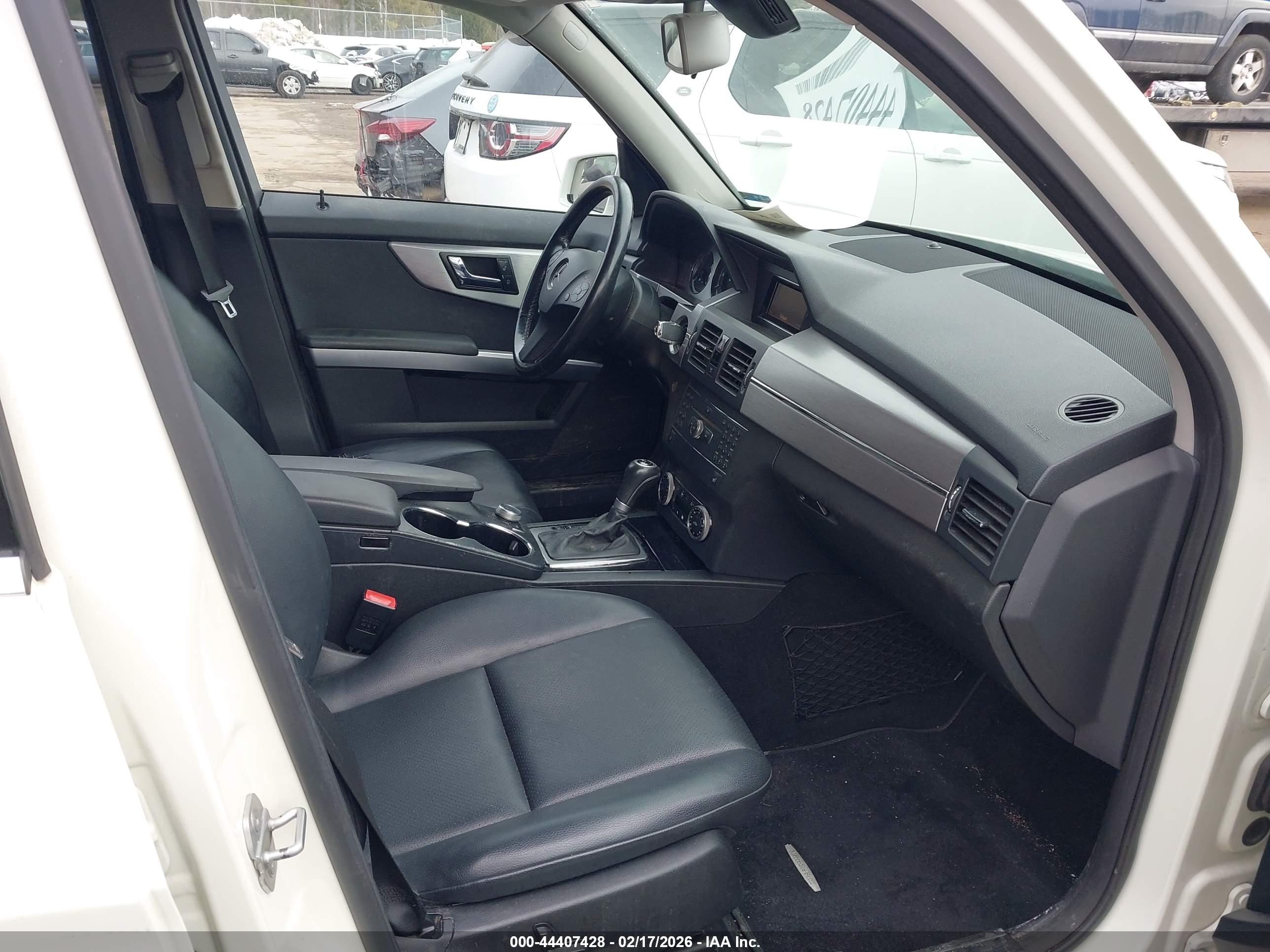 MERCEDES-BENZ GLK image 5