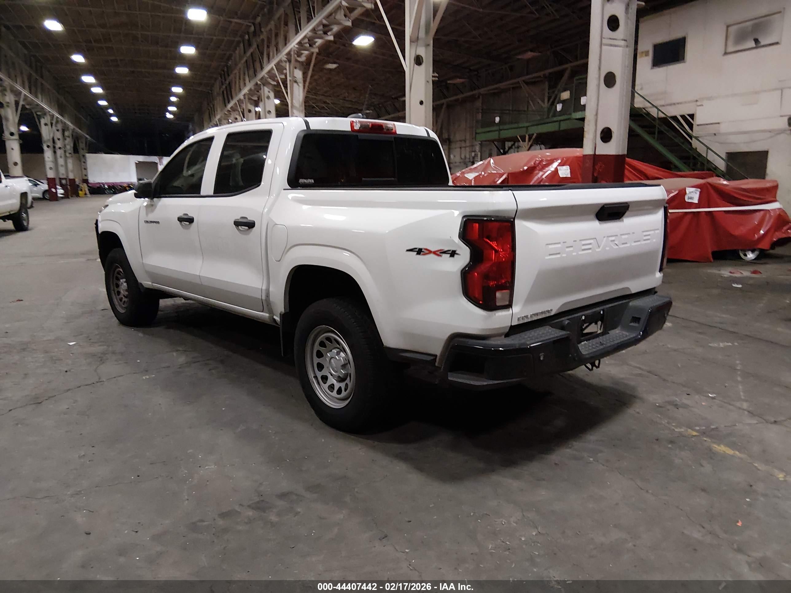 CHEVROLET COLORADO image 3