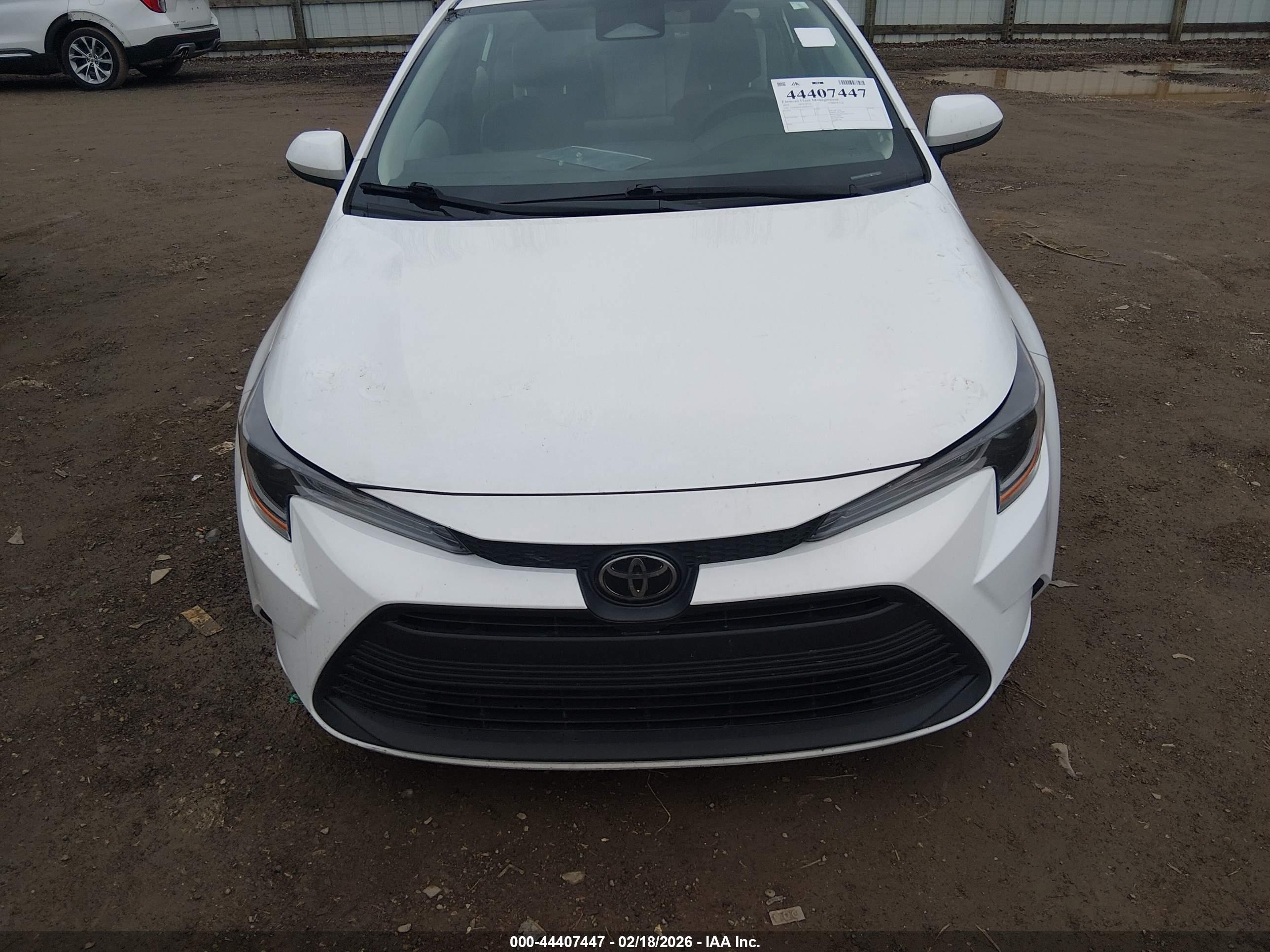 TOYOTA COROLLA image 6