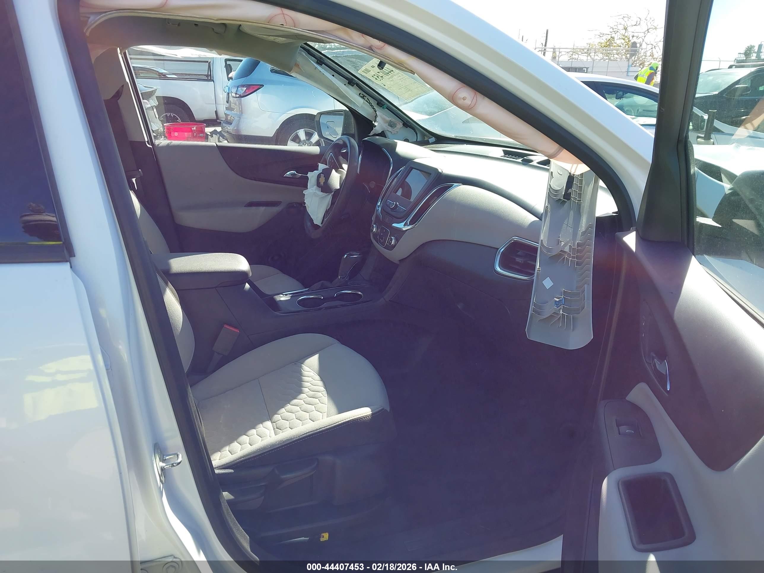 CHEVROLET EQUINOX image 5