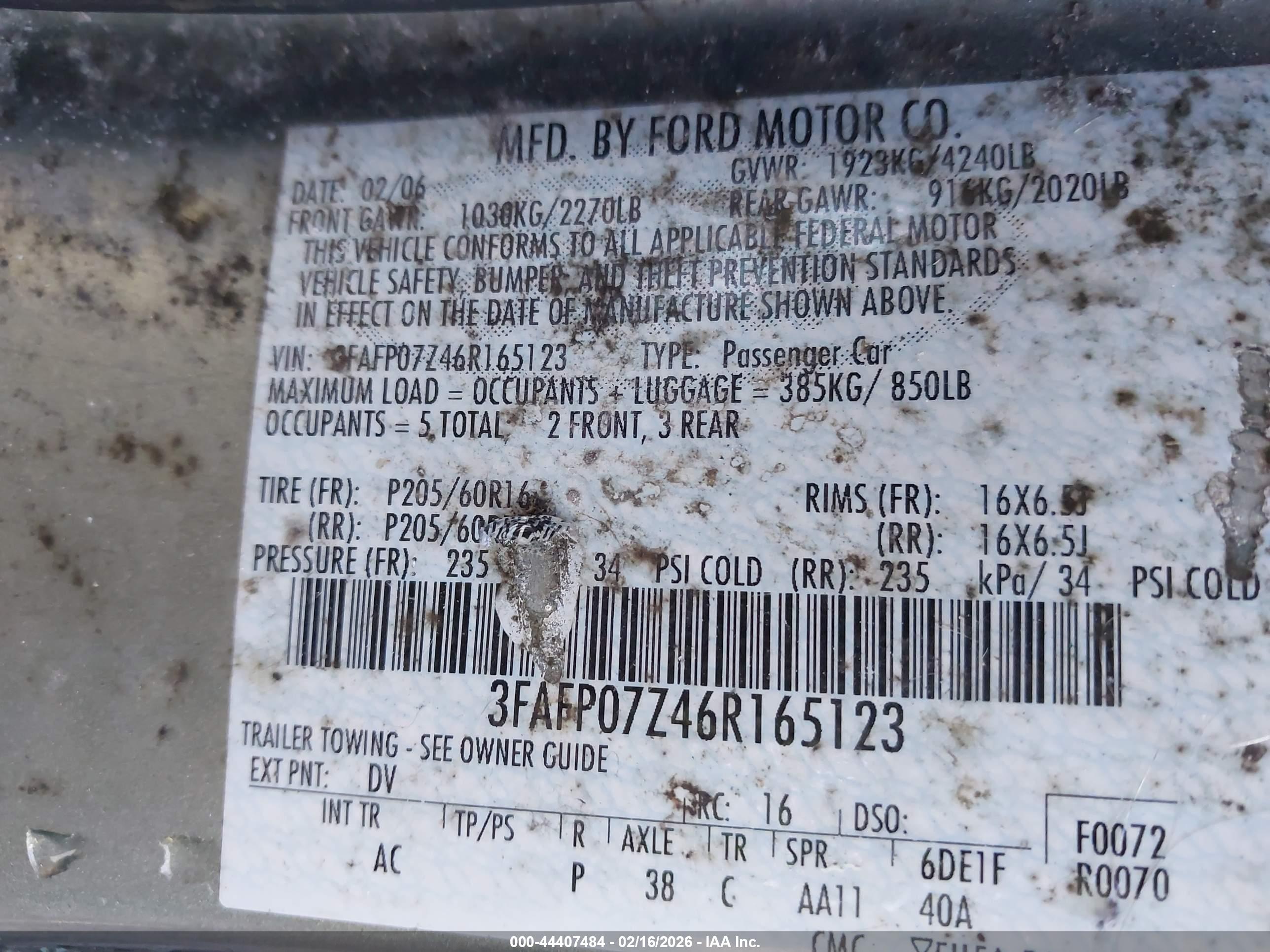 FORD FUSION image 9