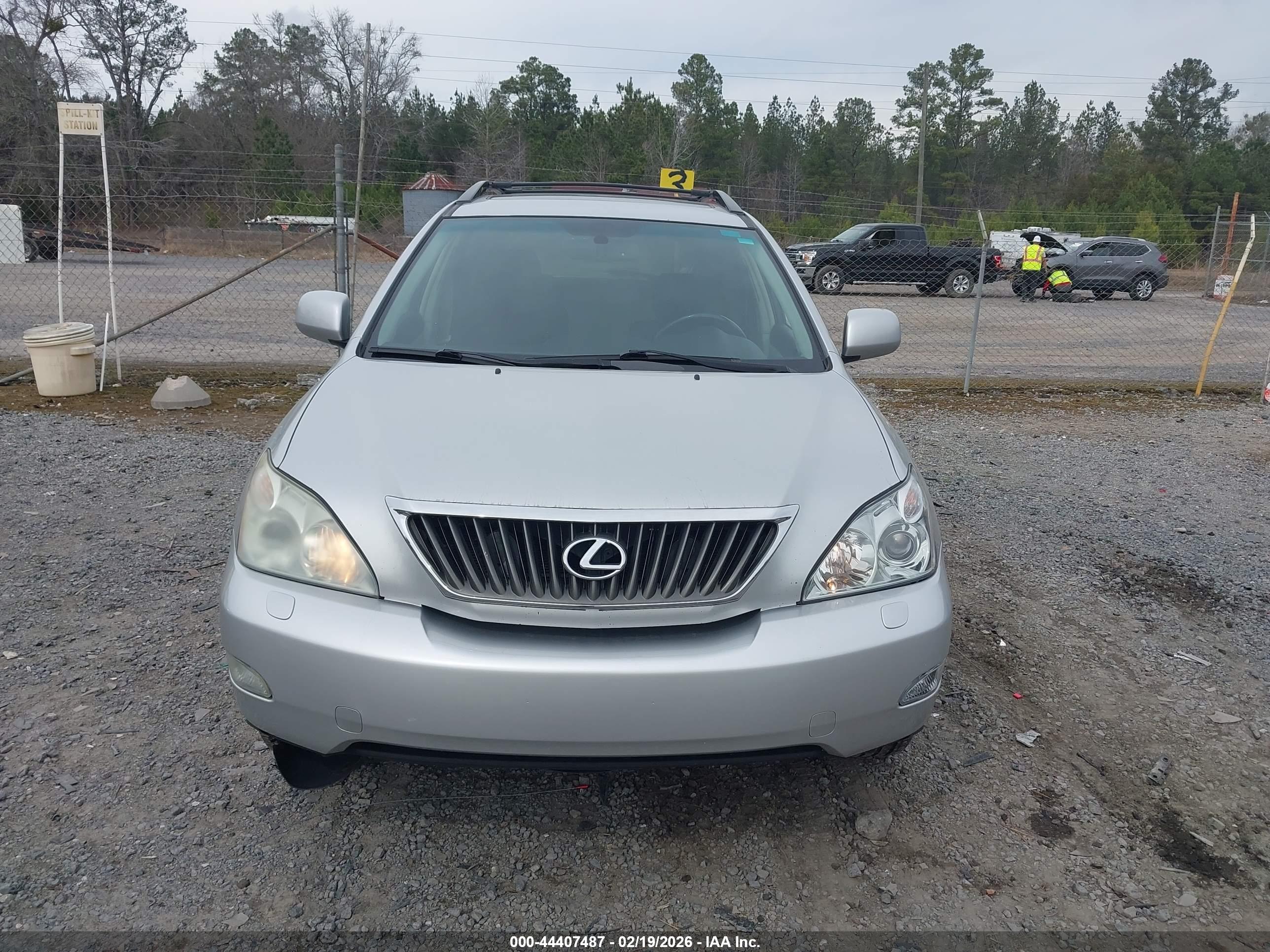 LEXUS RX image 6