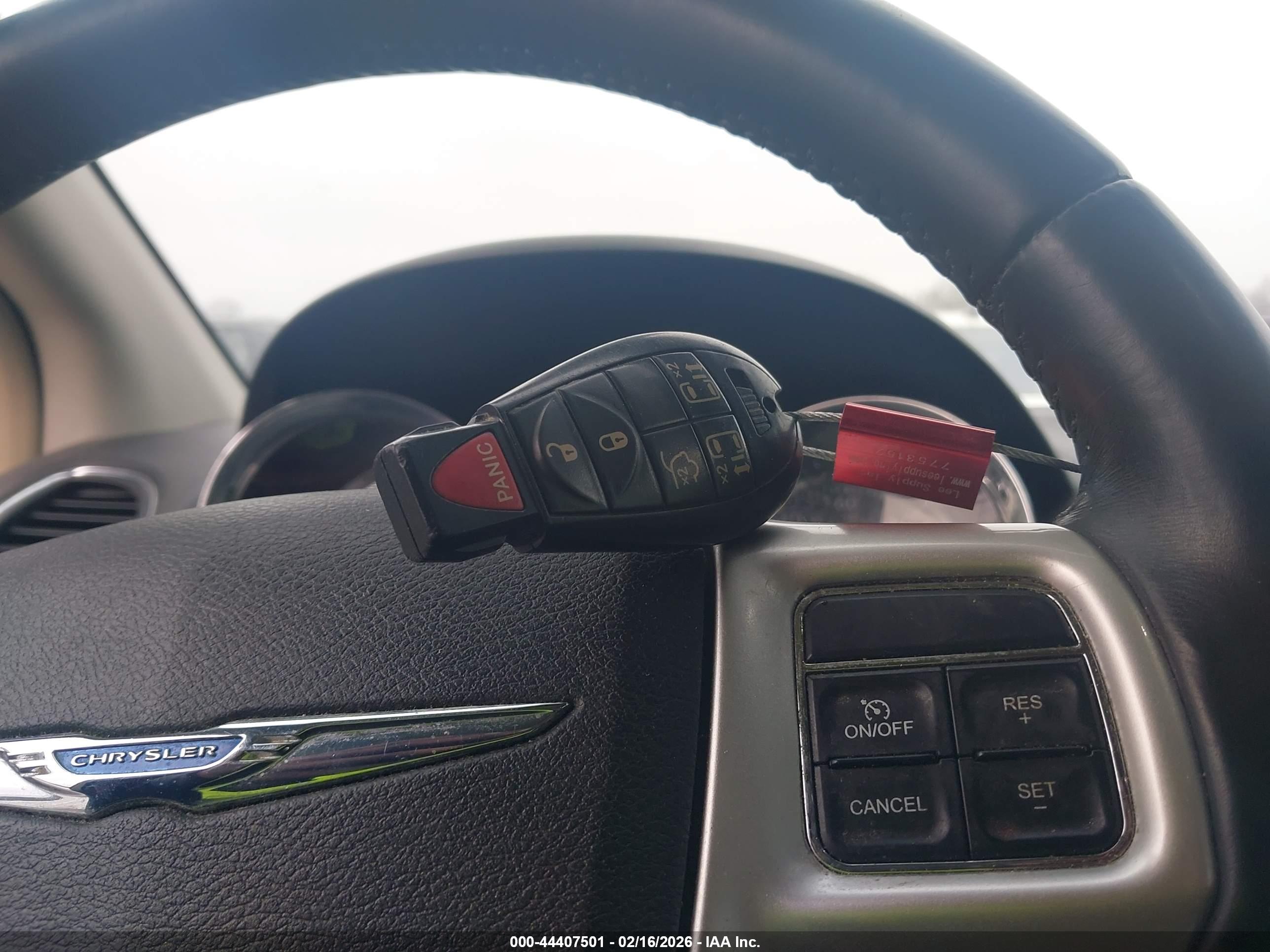 CHRYSLER TOWN image 11