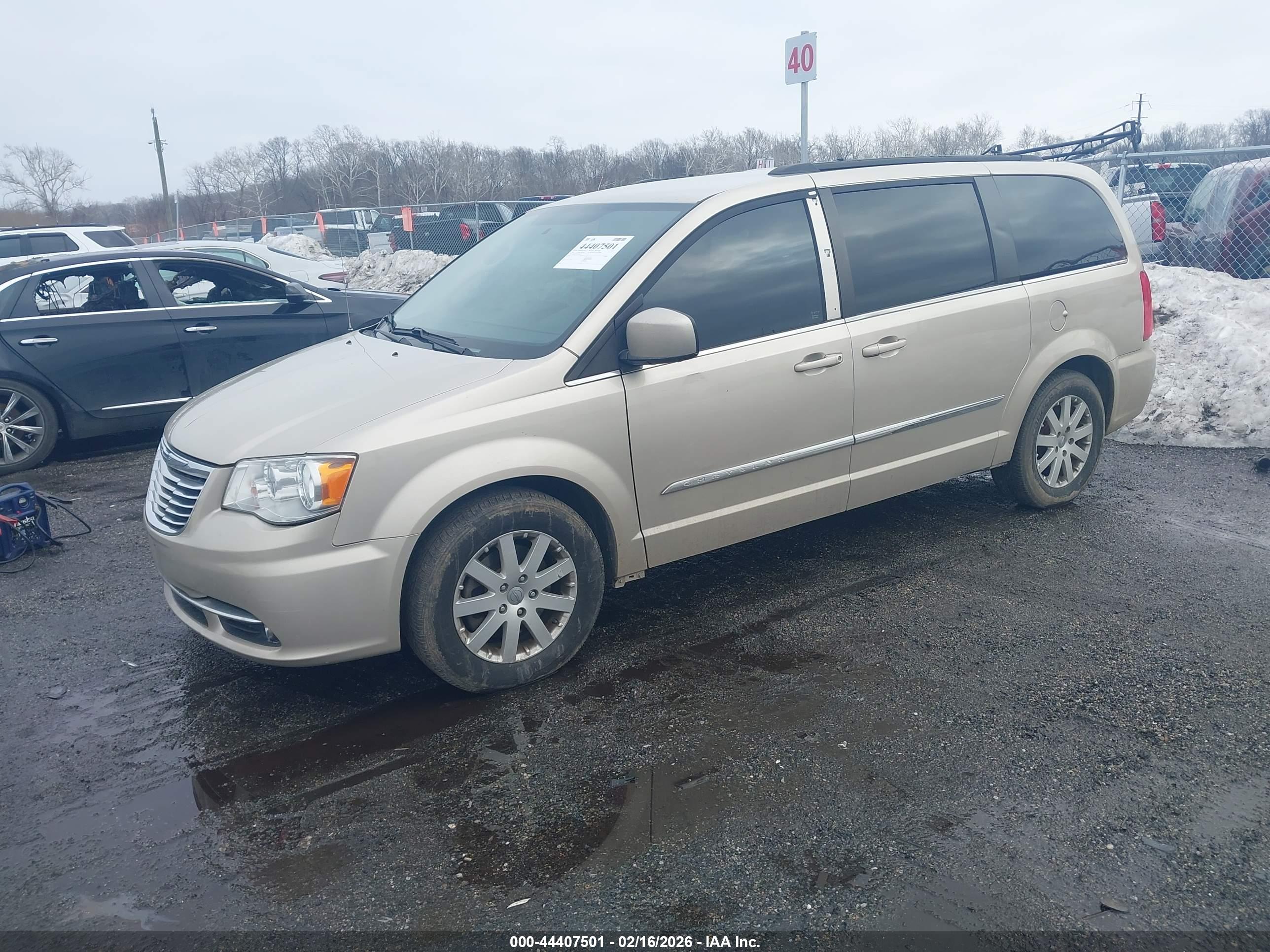 CHRYSLER TOWN image 2