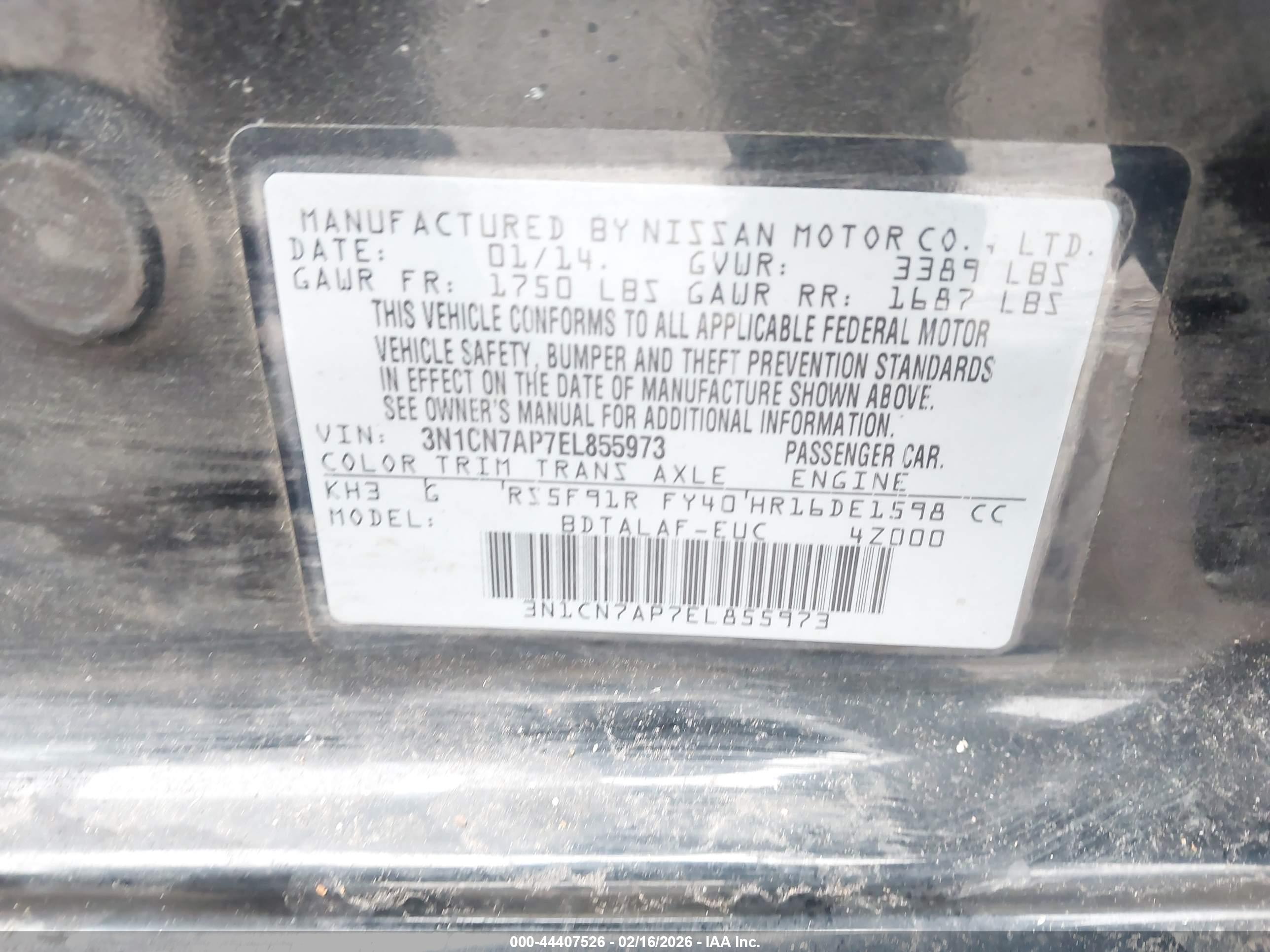 NISSAN VERSA image 9