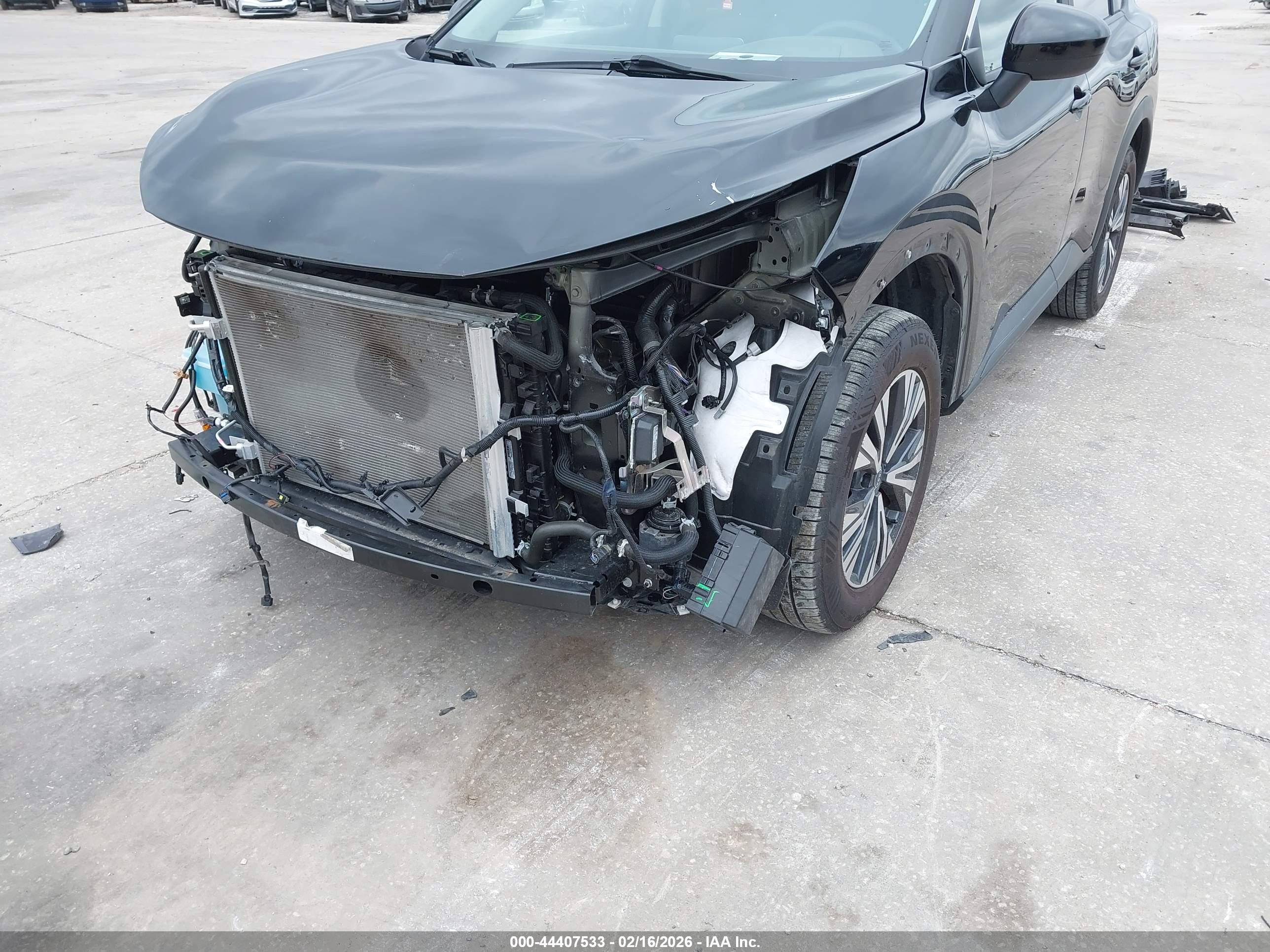 NISSAN ROGUE image 6