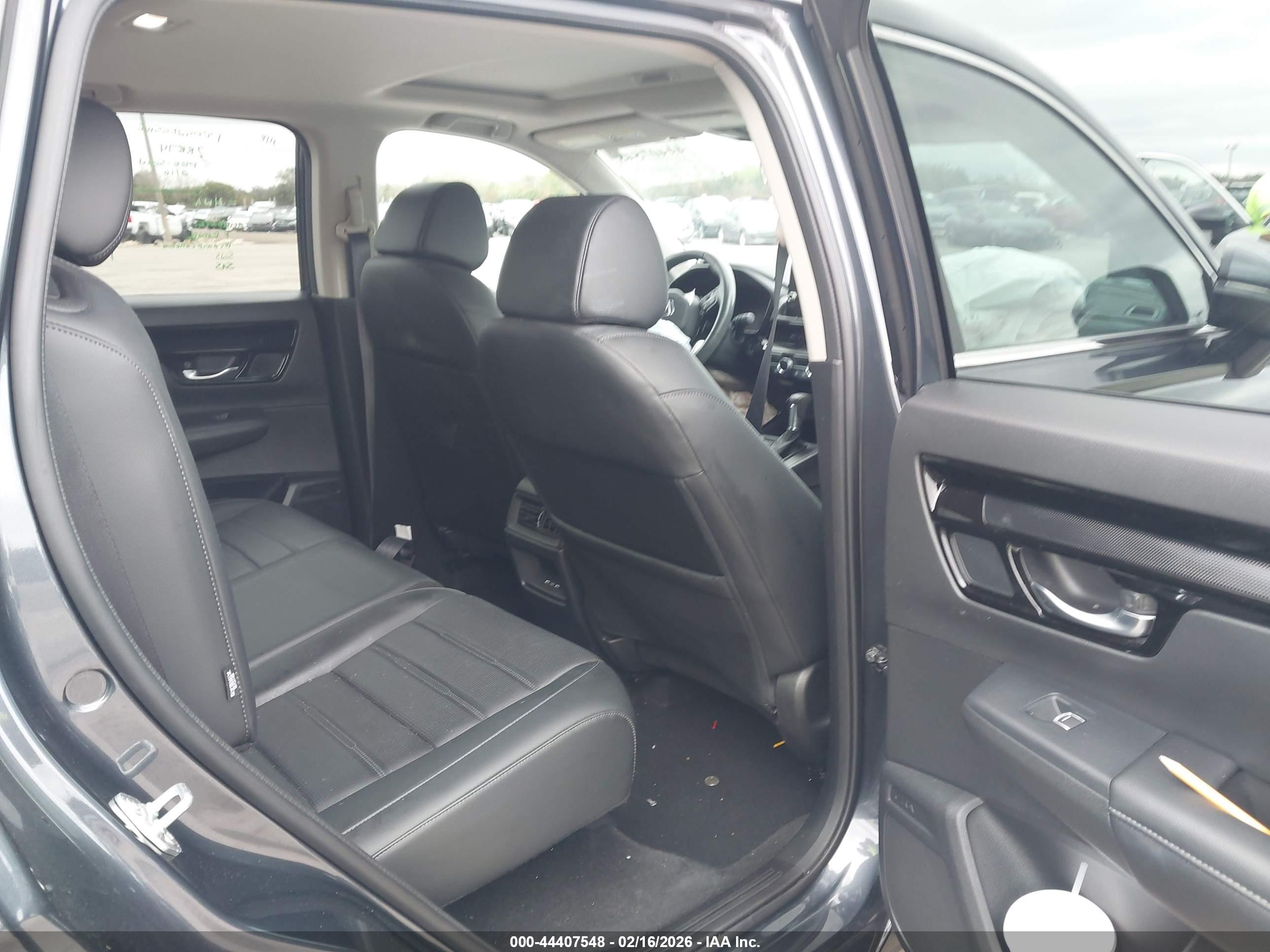 HONDA CR-V image 8