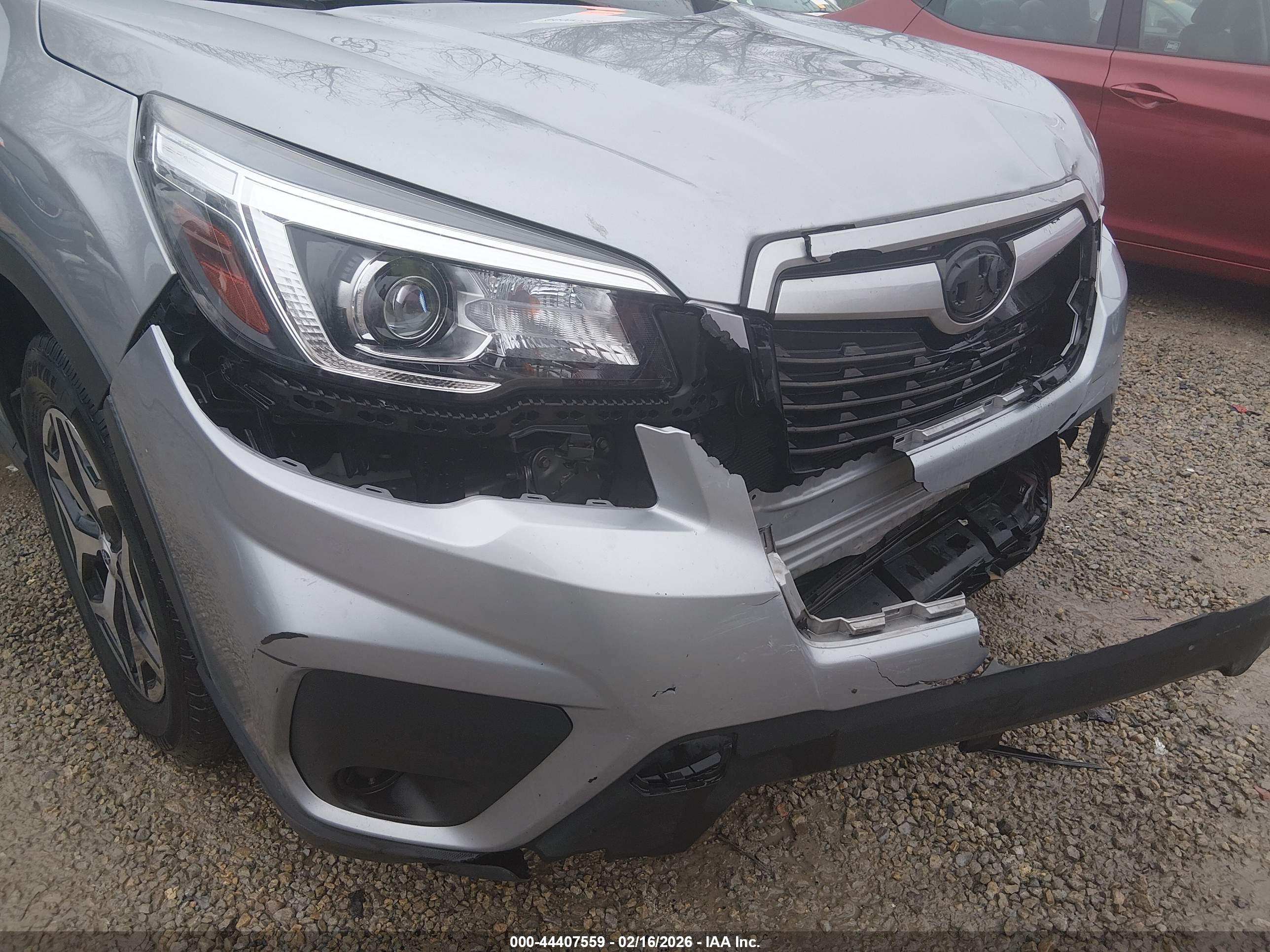 SUBARU FORESTER image 6