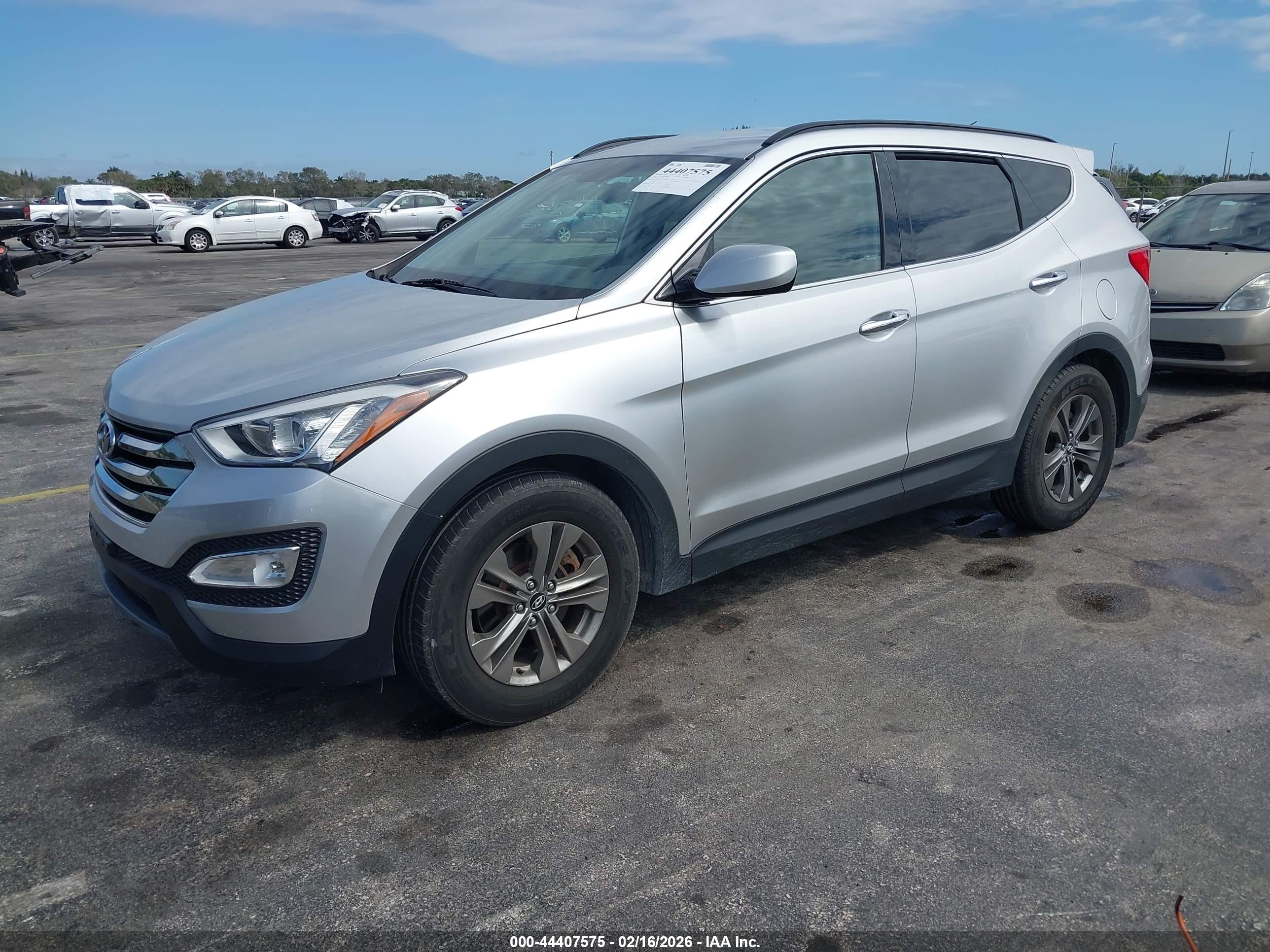 HYUNDAI SANTA image 2