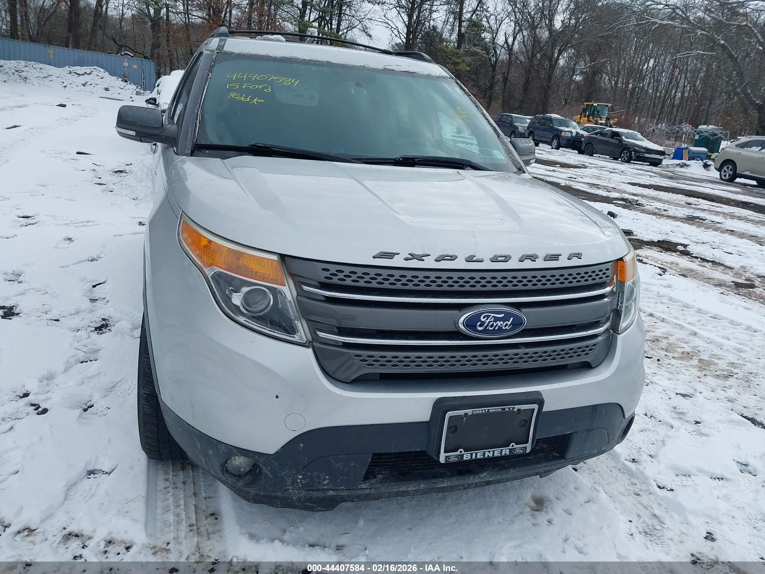 FORD EXPLORER image 6