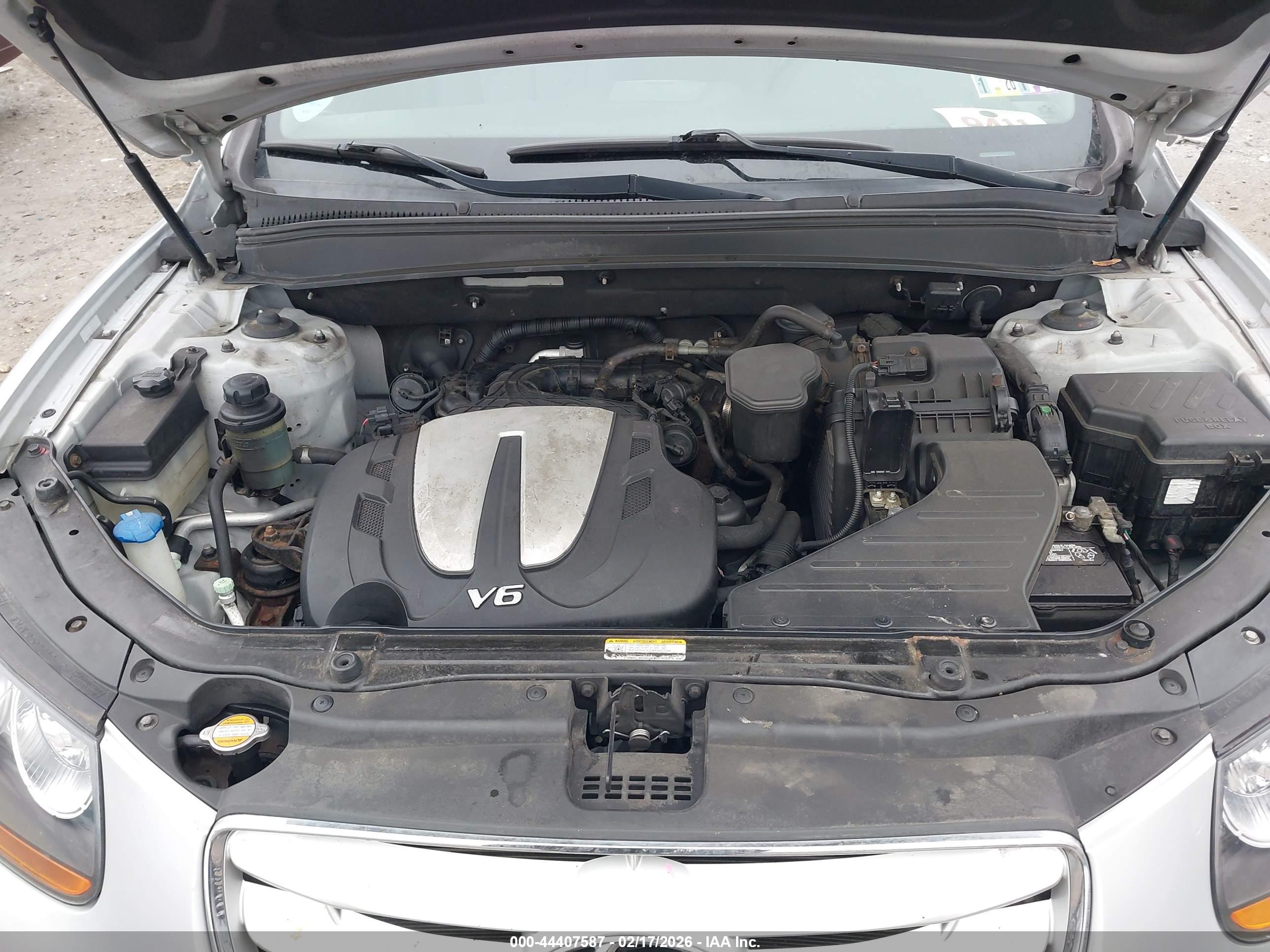 HYUNDAI SANTA image 10