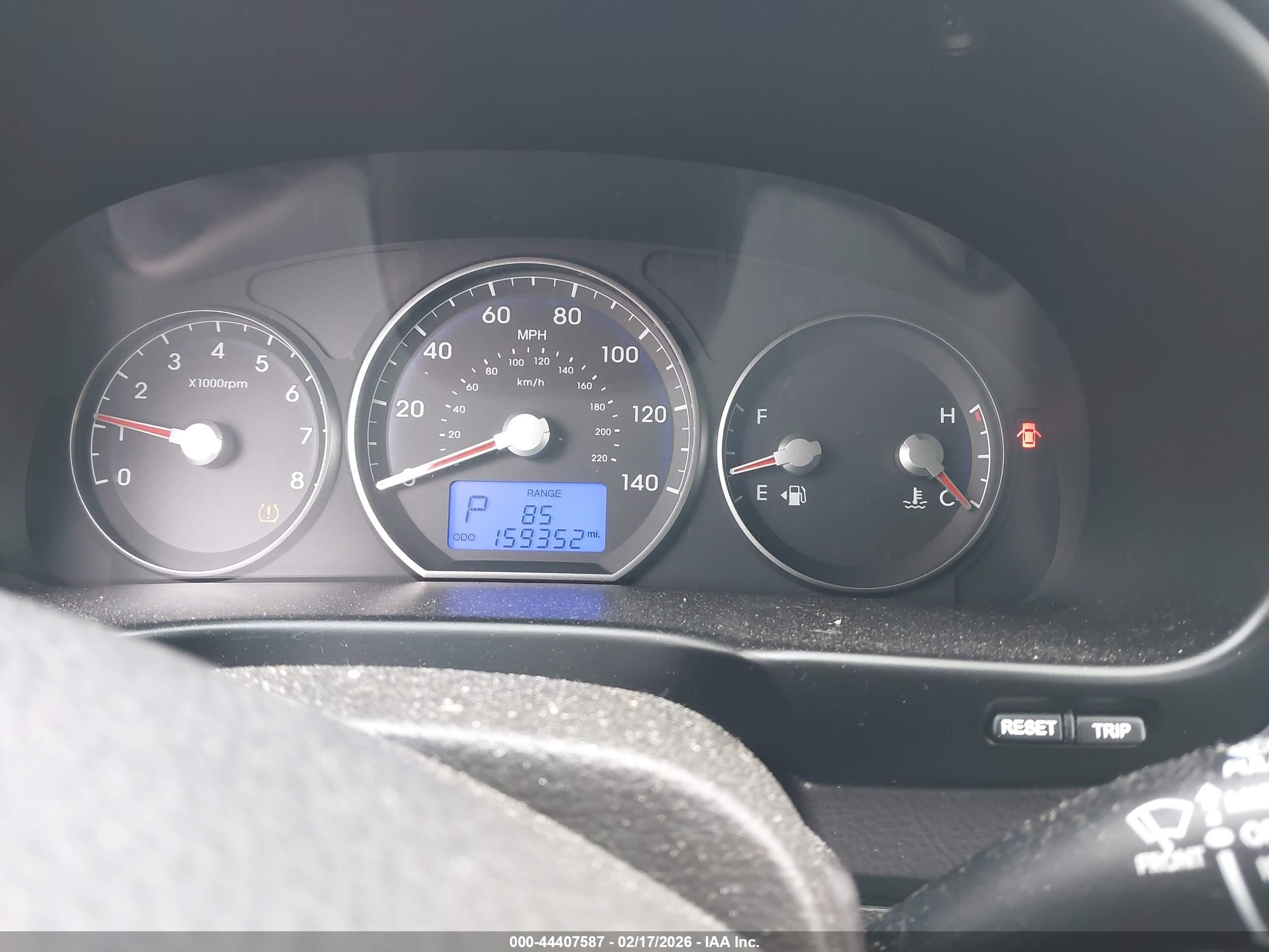 HYUNDAI SANTA image 7