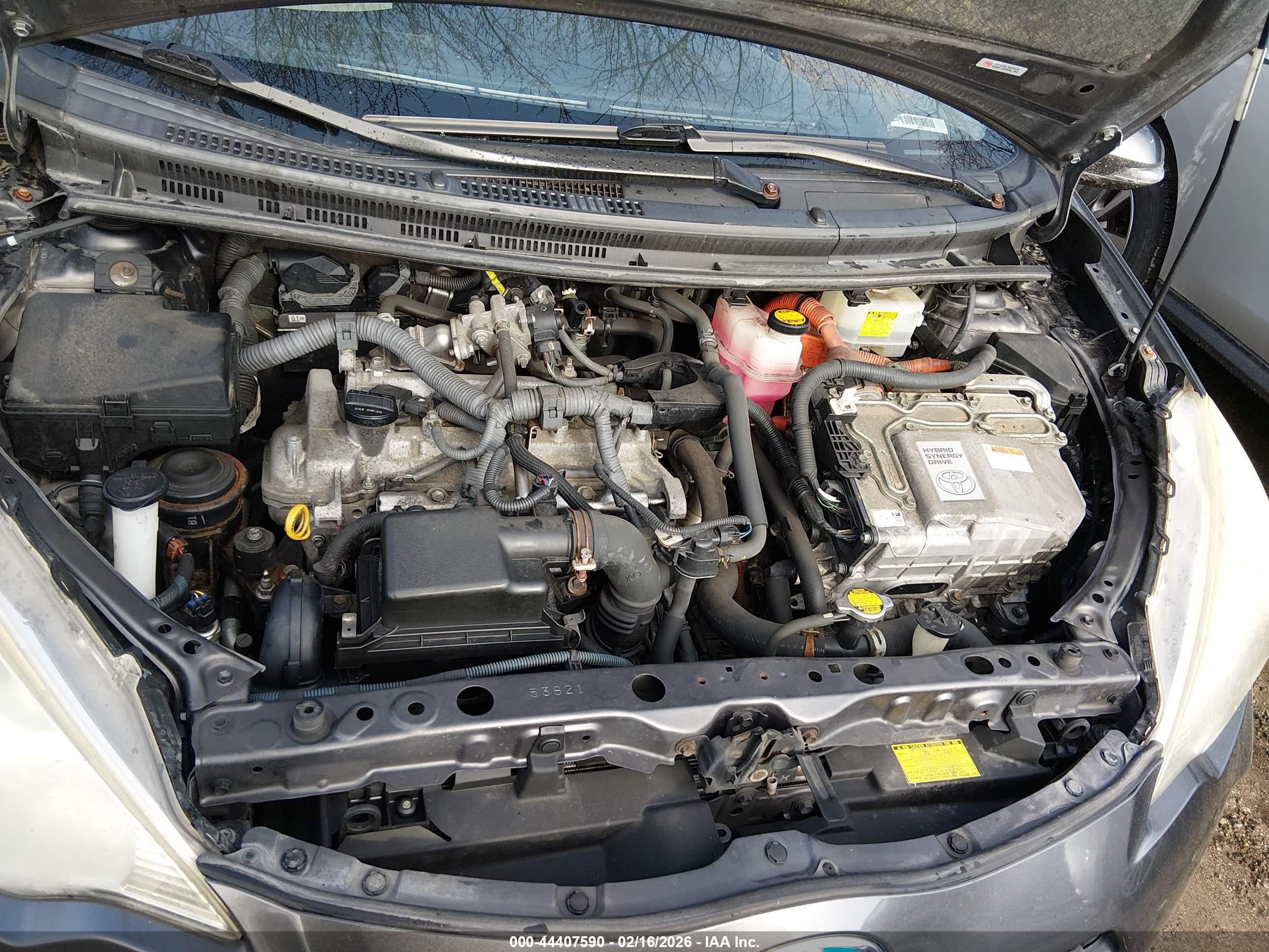 TOYOTA PRIUS image 10