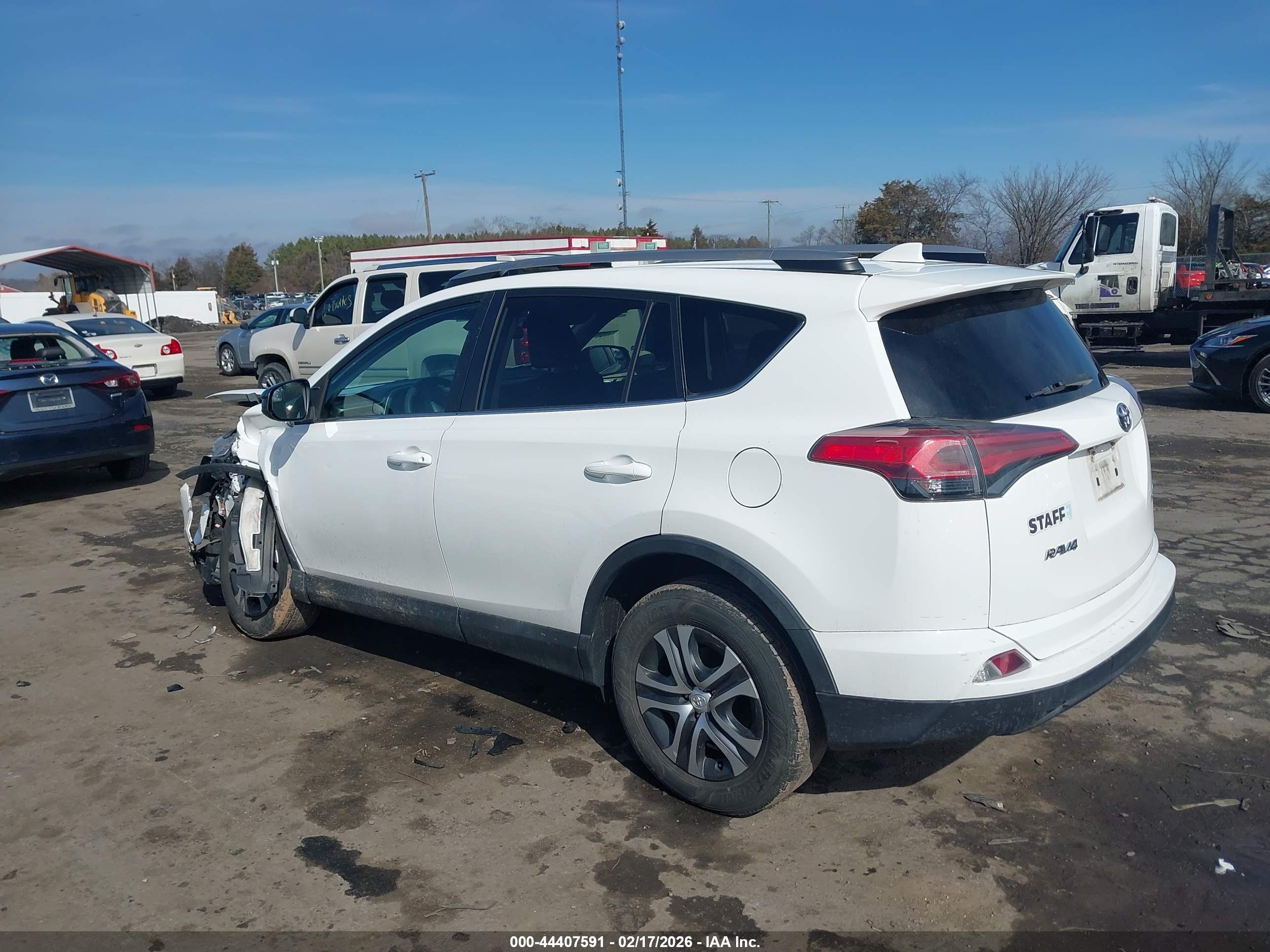 TOYOTA RAV4 image 3