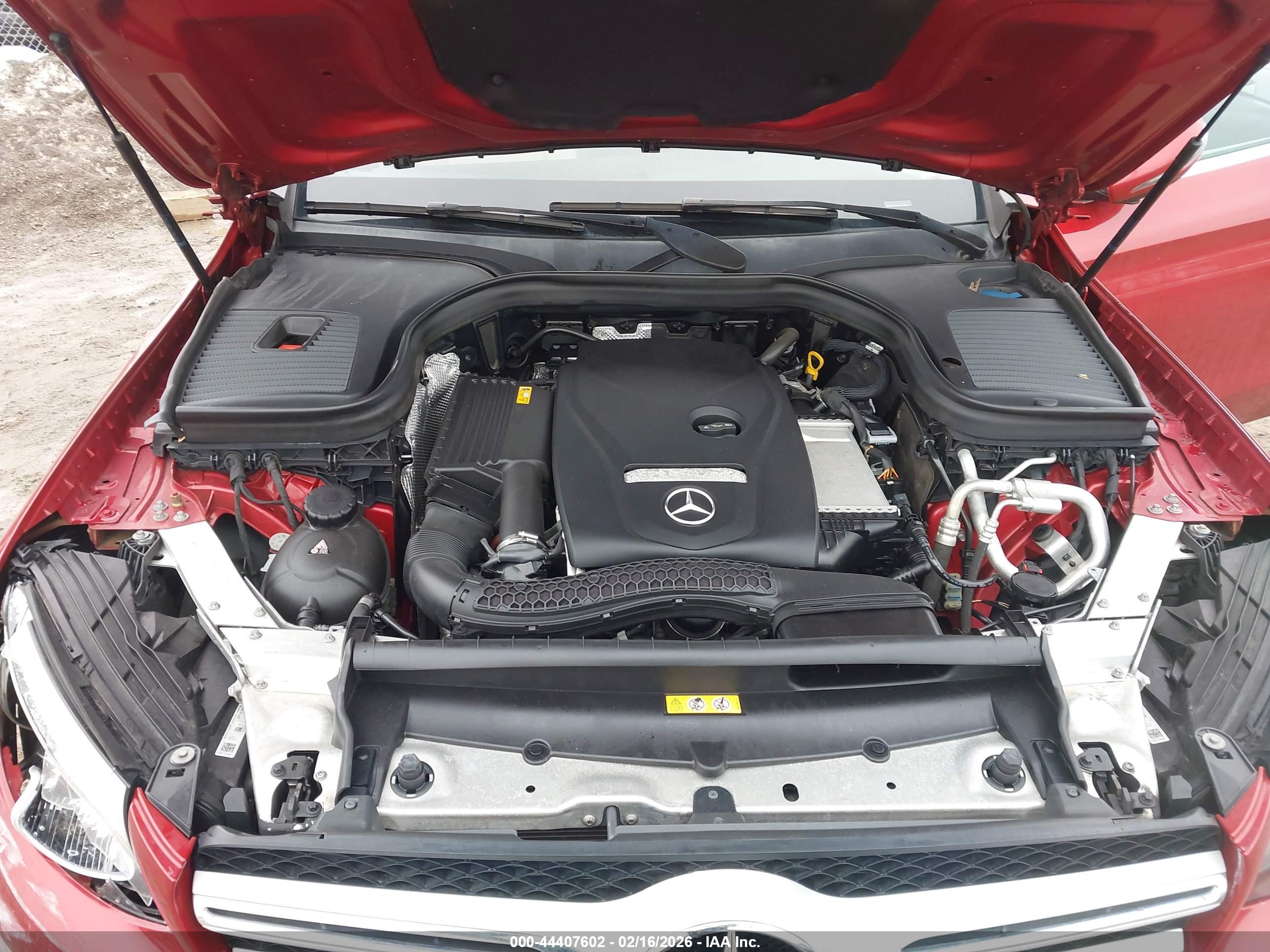 MERCEDES-BENZ GLC image 10