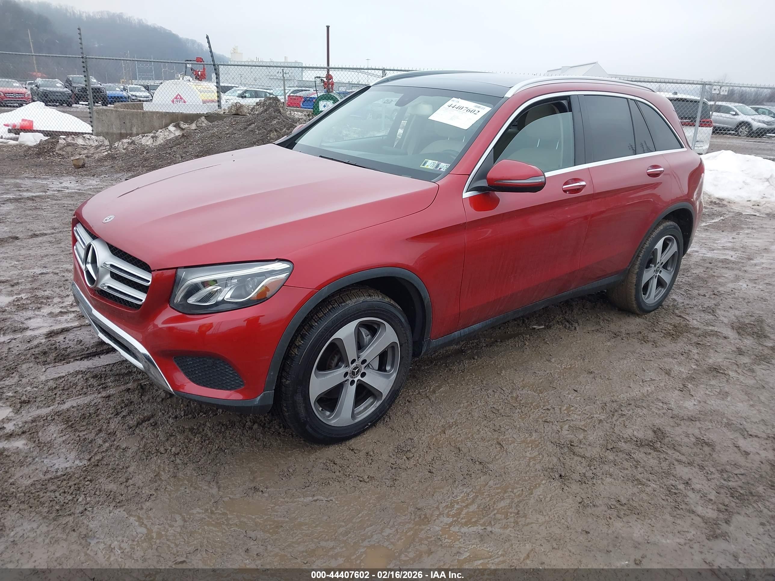 MERCEDES-BENZ GLC image 2
