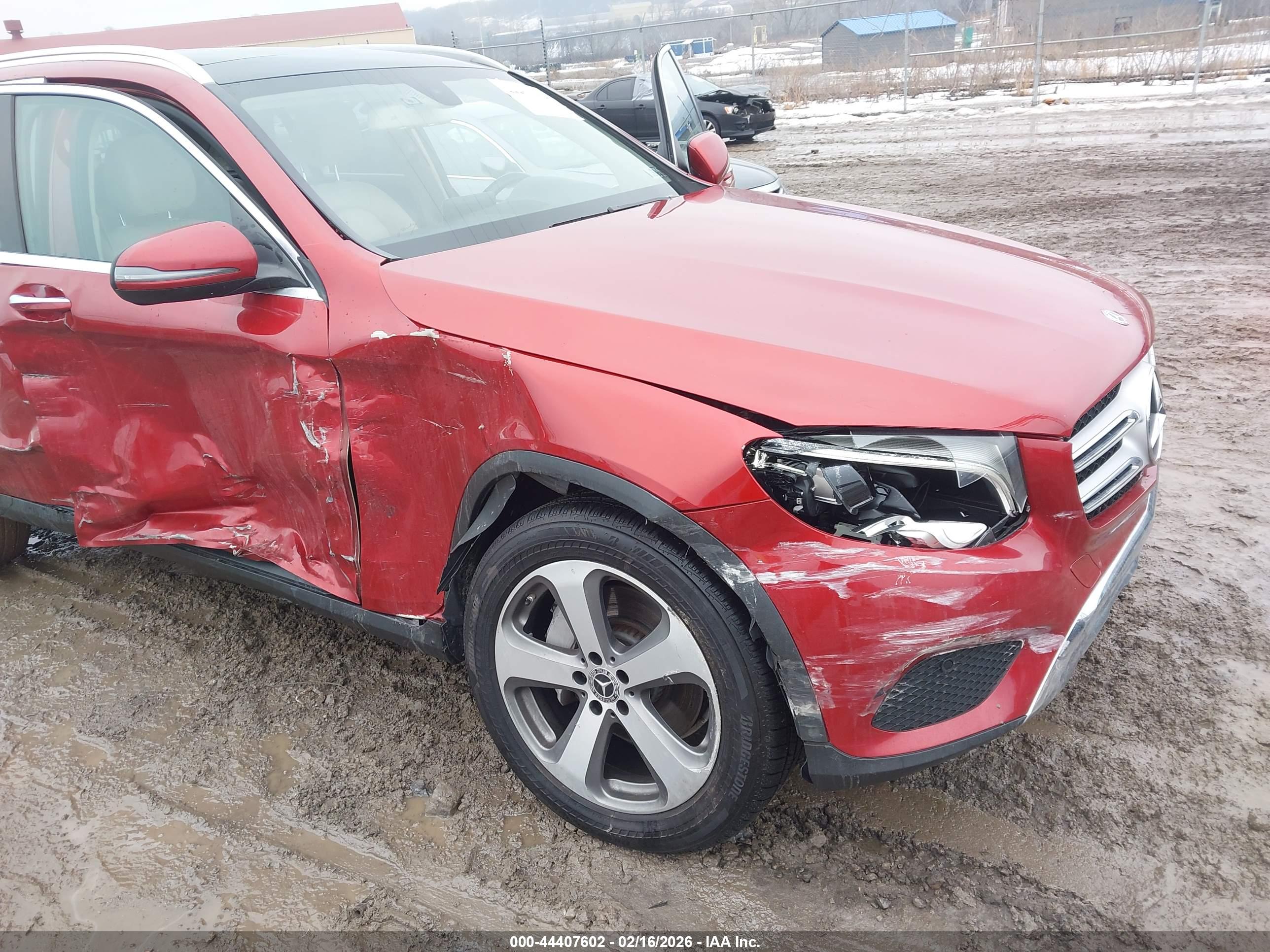 MERCEDES-BENZ GLC image 6