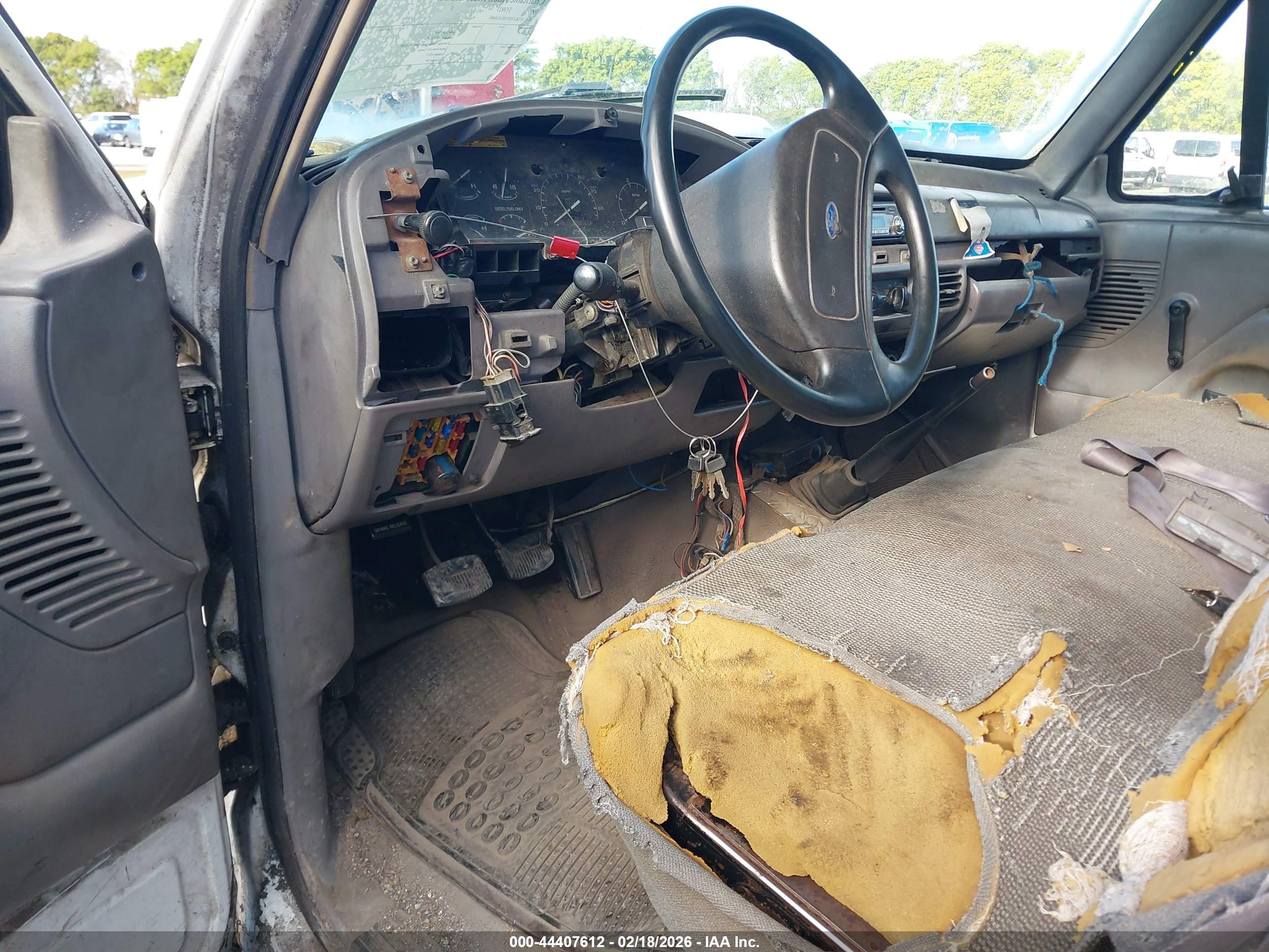 FORD F image 7