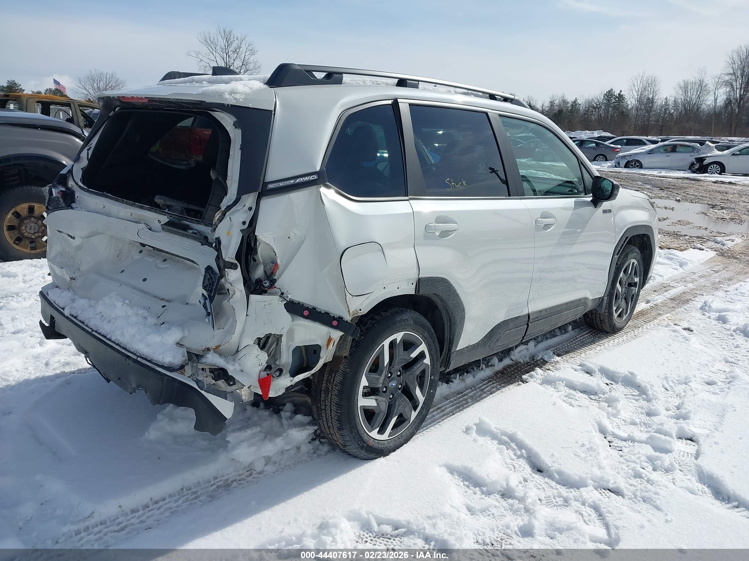 SUBARU FORESTER image 4