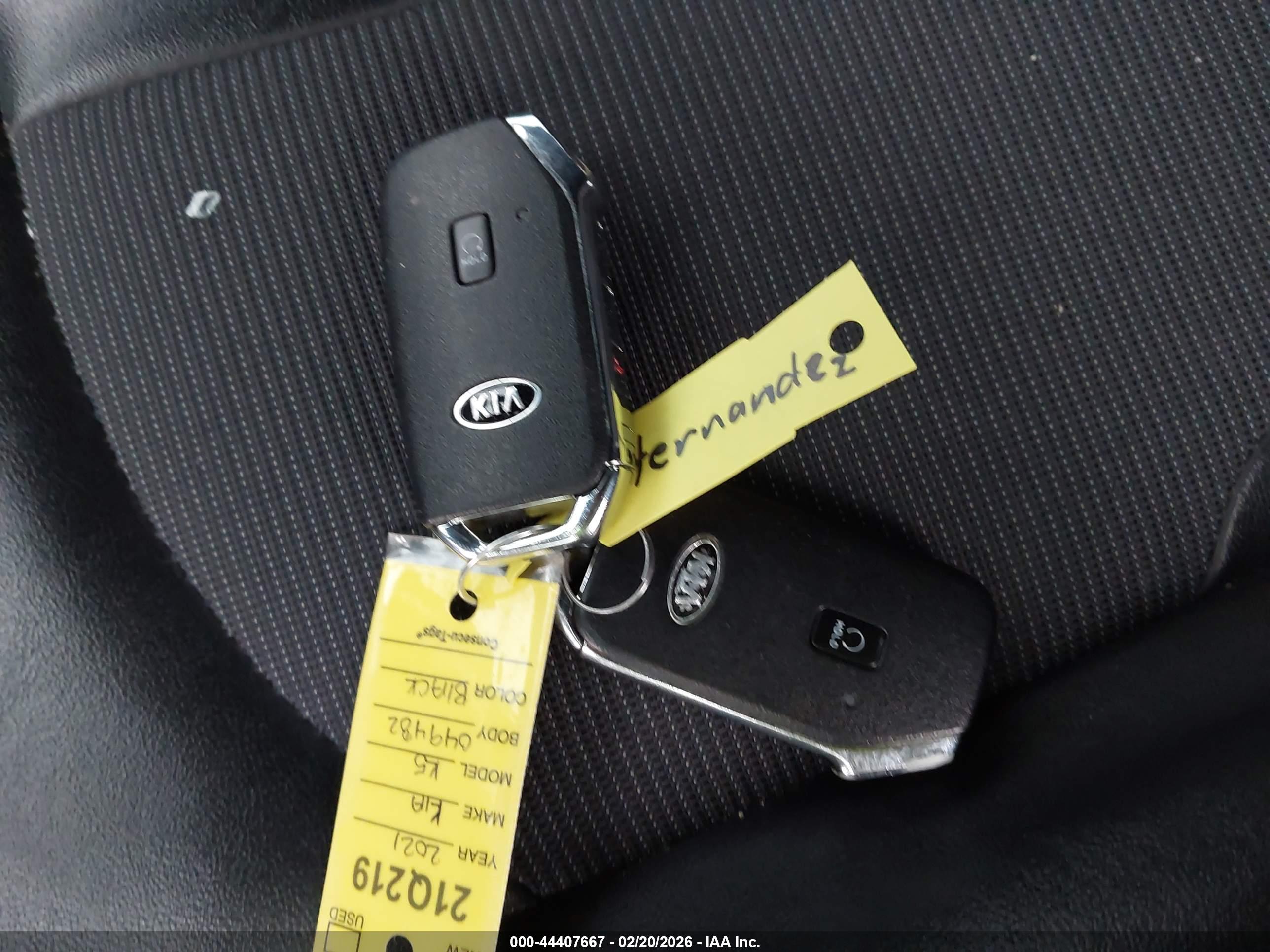KIA K5 image 11