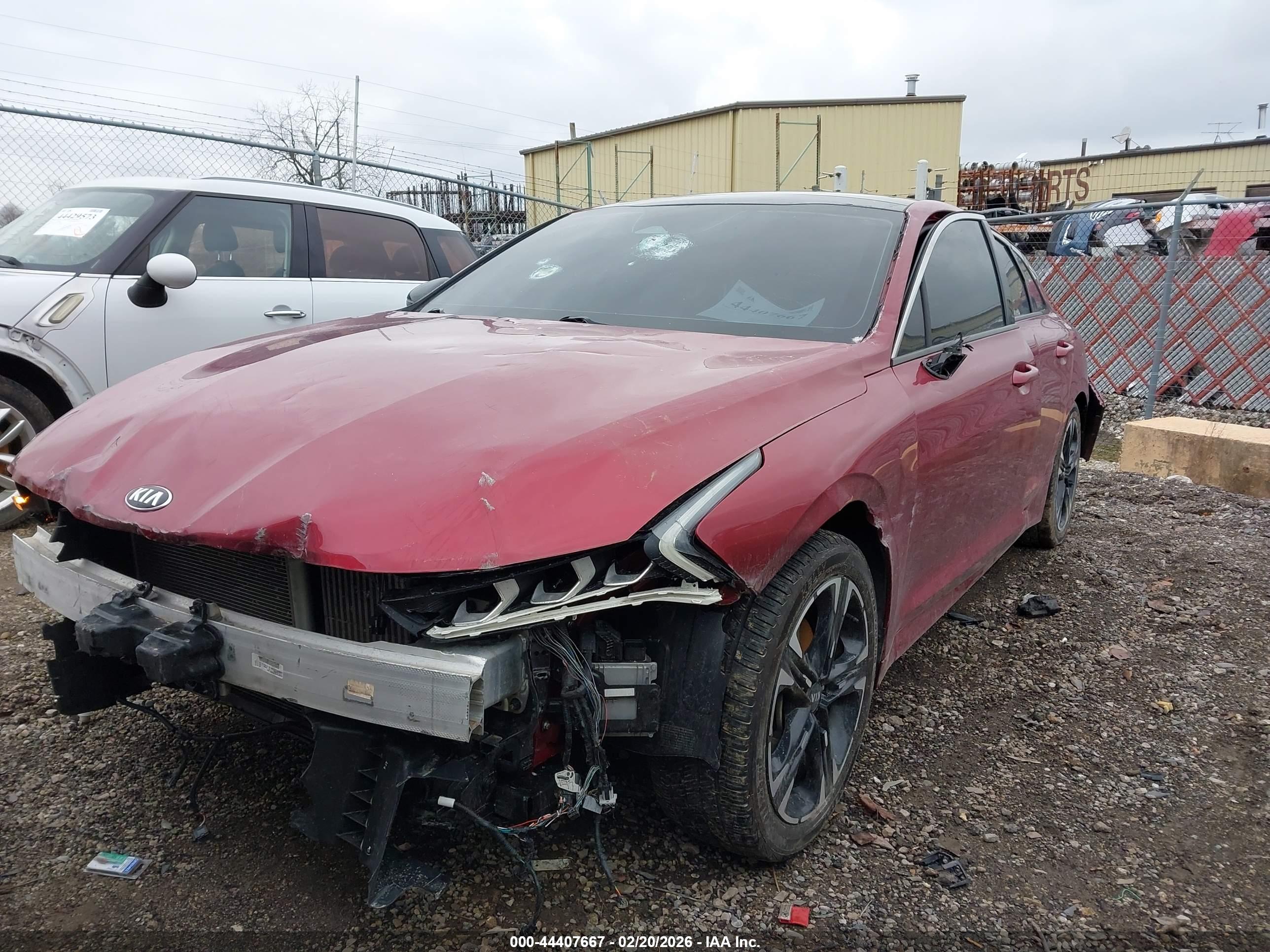 KIA K5 image 6