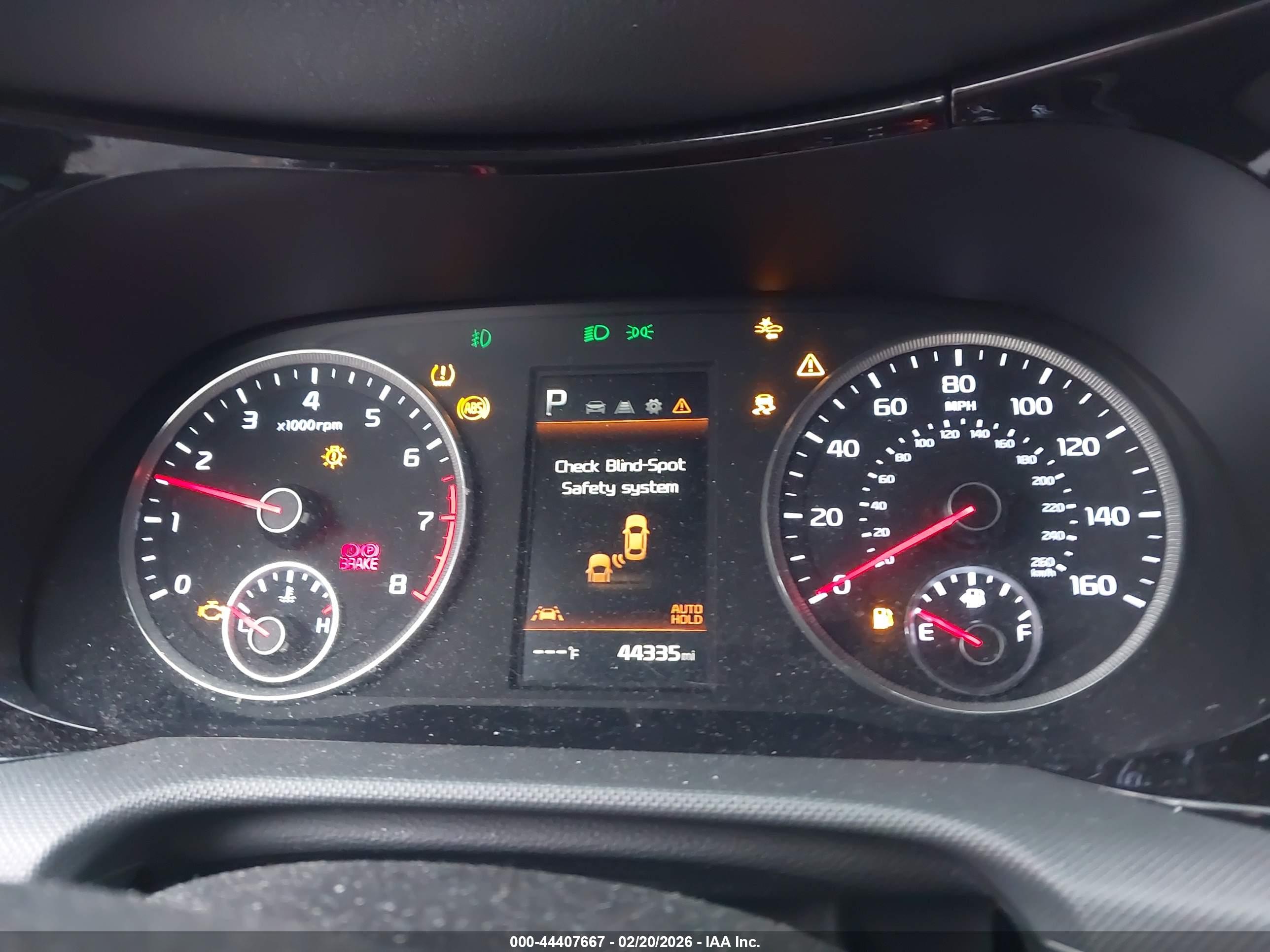 KIA K5 image 7