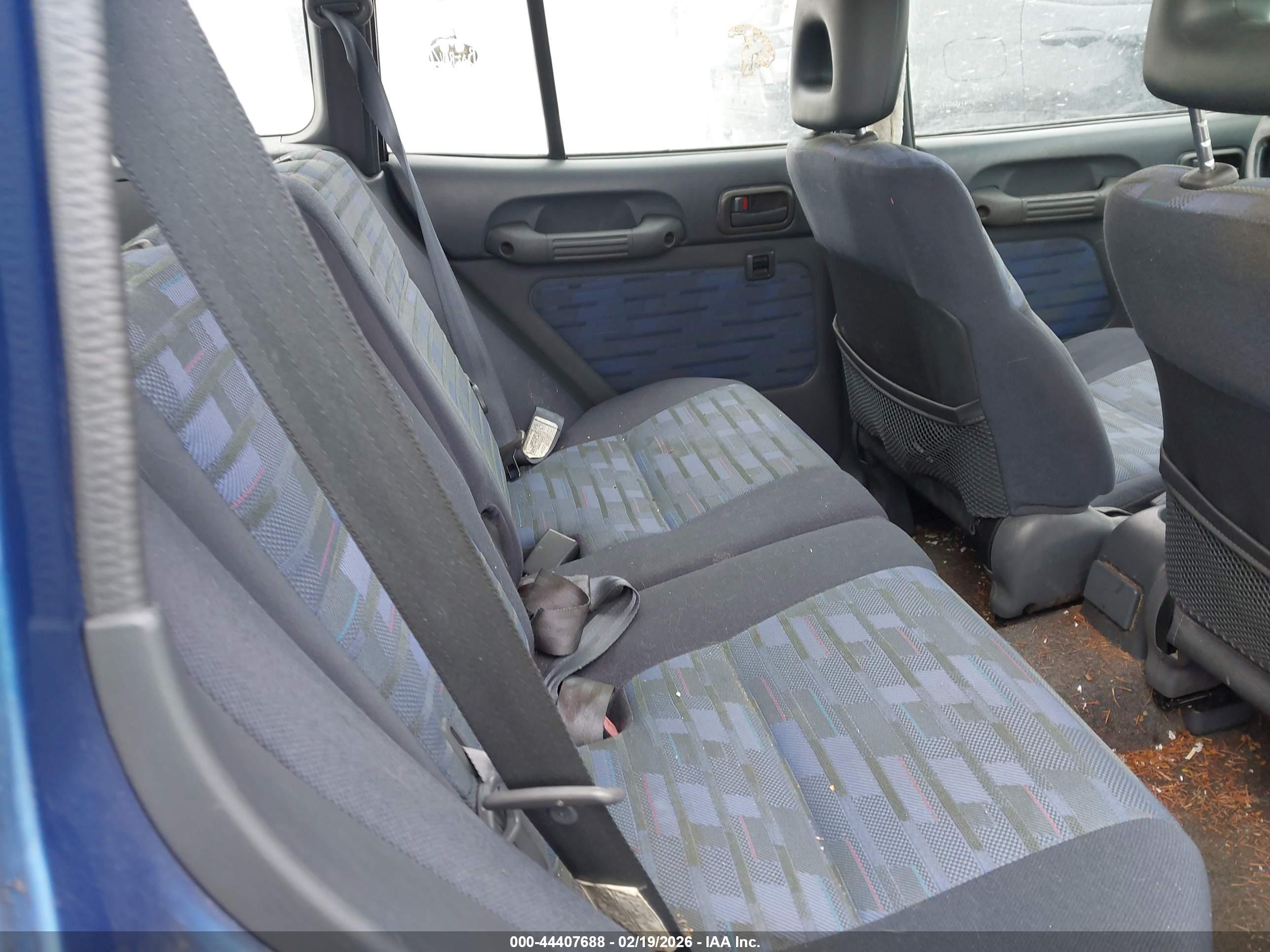 TOYOTA RAV4 image 8