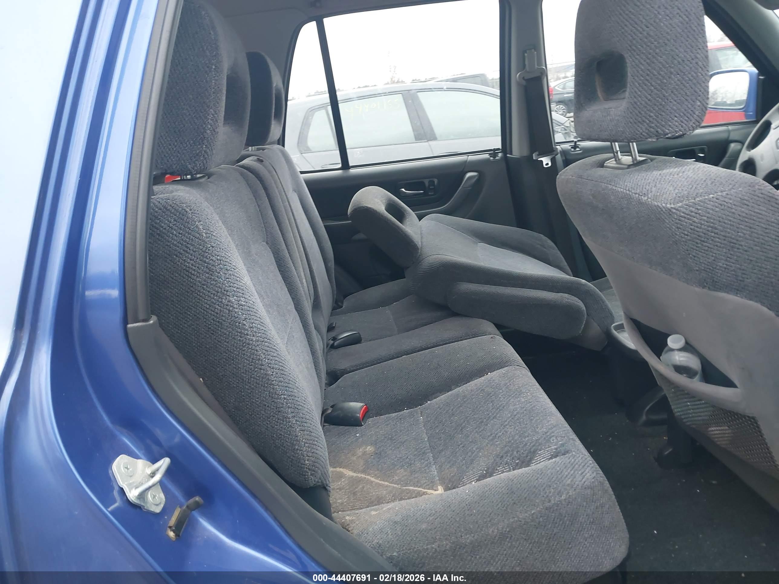 HONDA CR-V image 8
