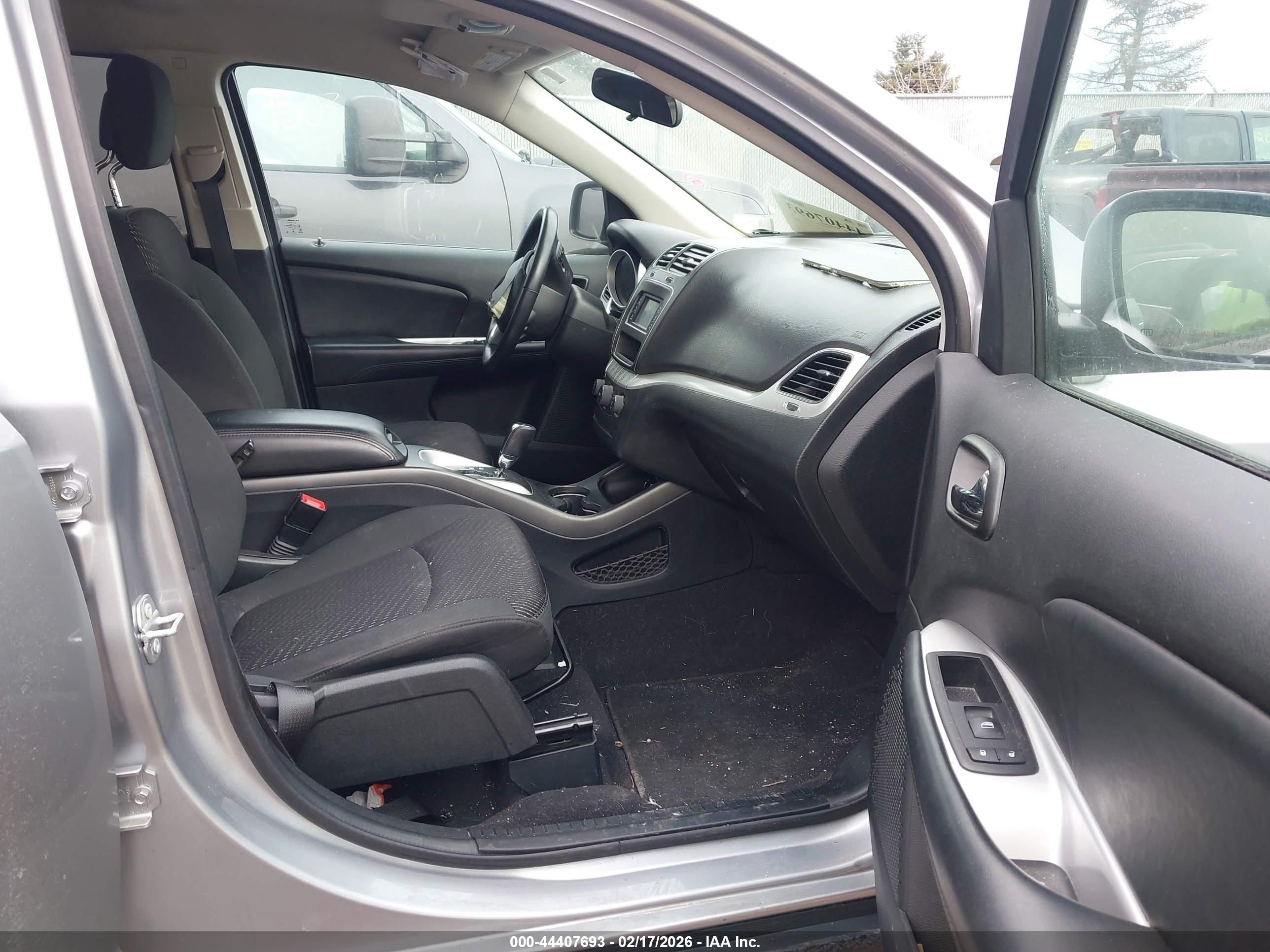 DODGE JOURNEY image 5