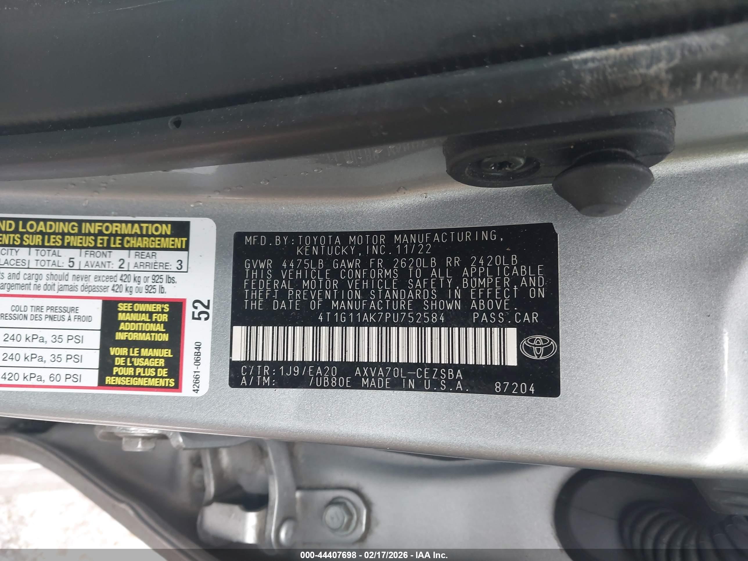 TOYOTA CAMRY image 9