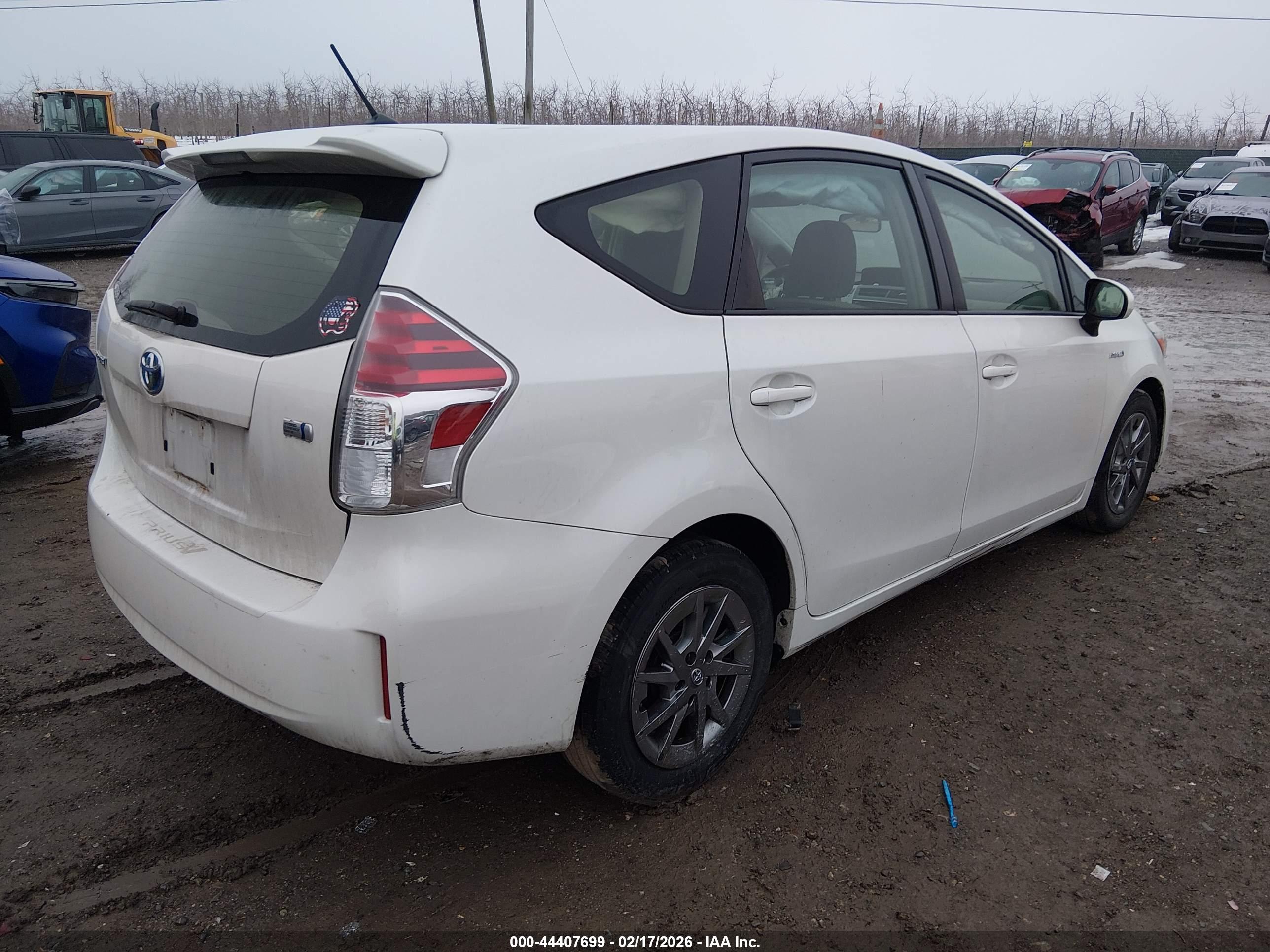 TOYOTA PRIUS image 4