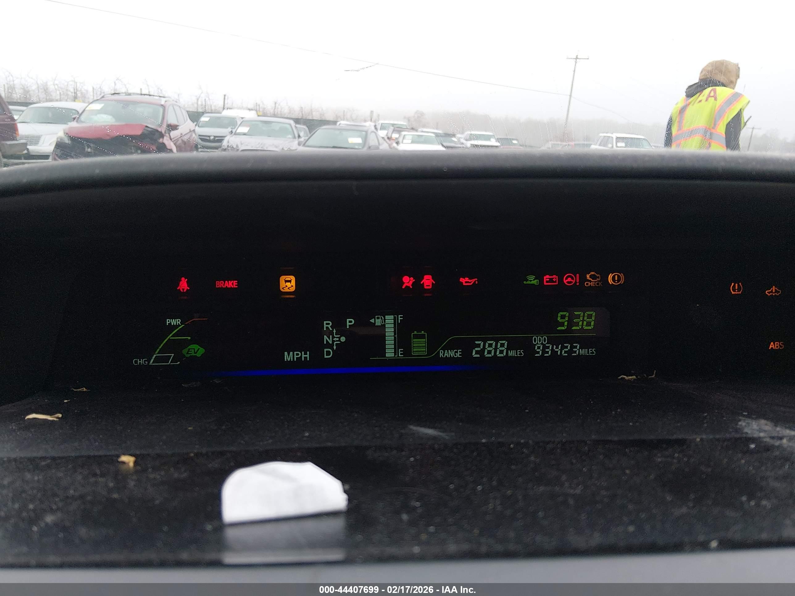 TOYOTA PRIUS image 7
