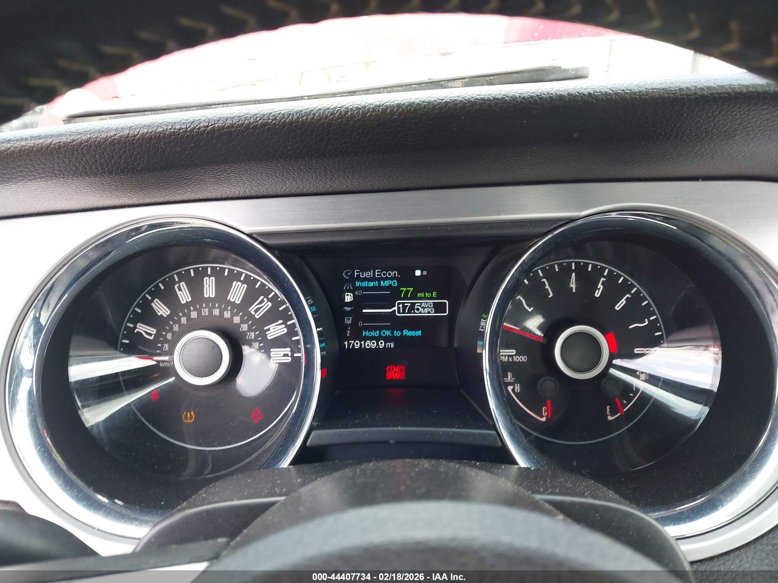 FORD MUSTANG image 7