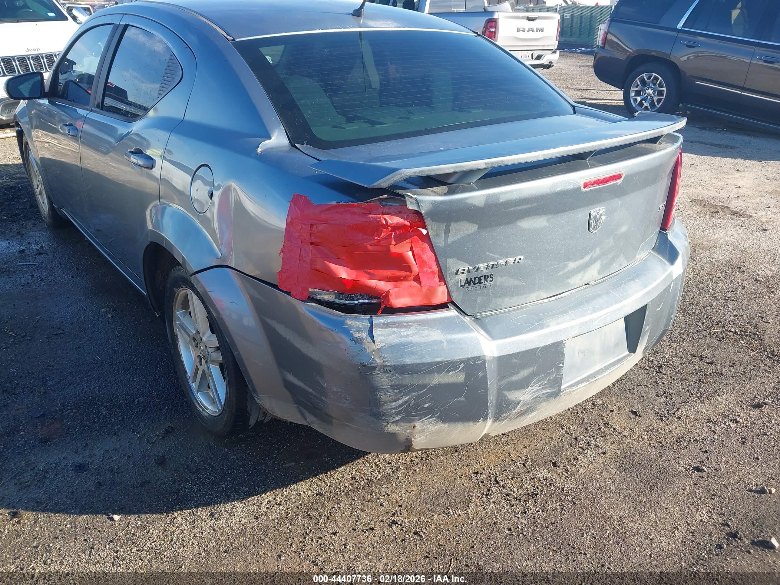 DODGE AVENGER image 6